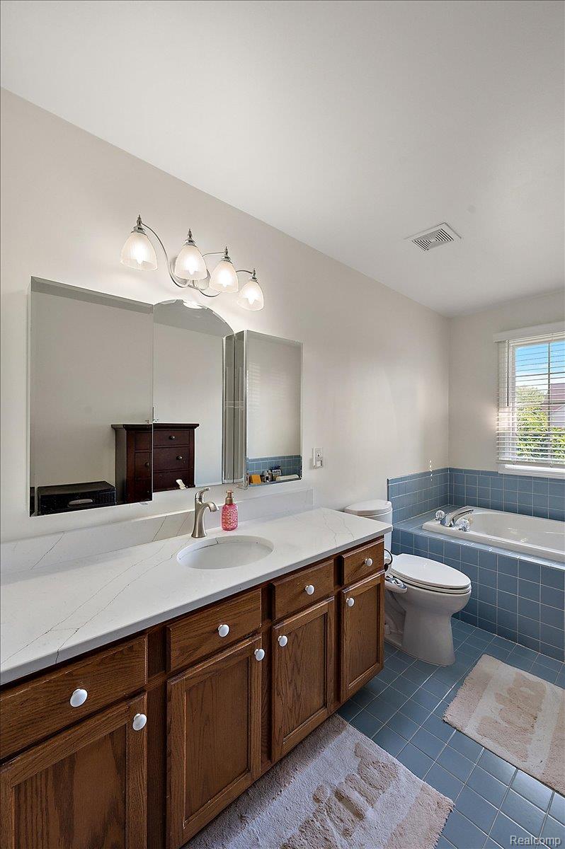 3359 Paddington Court