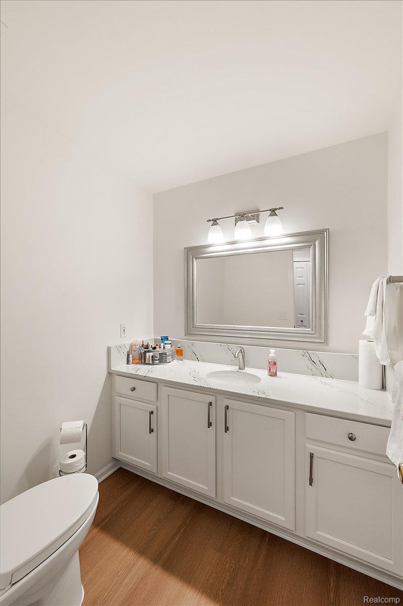 3359 Paddington Court