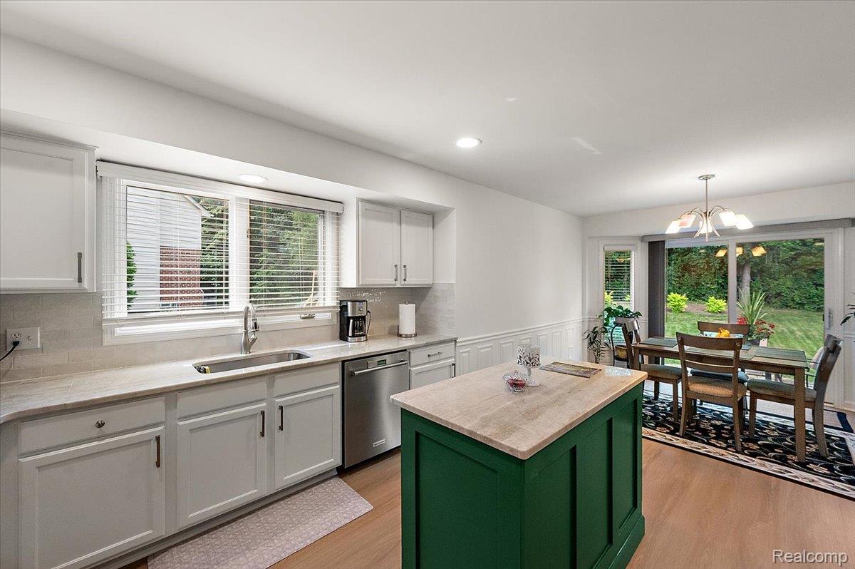 3359 Paddington Court