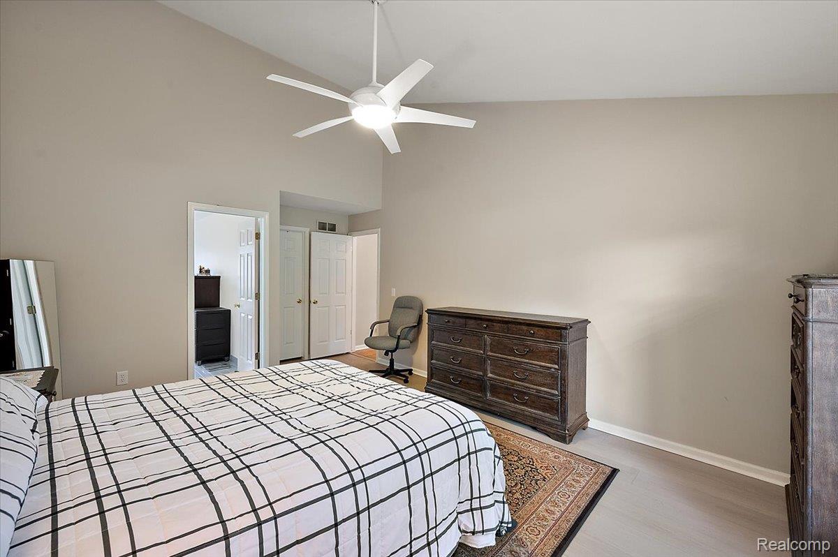 3359 Paddington Court