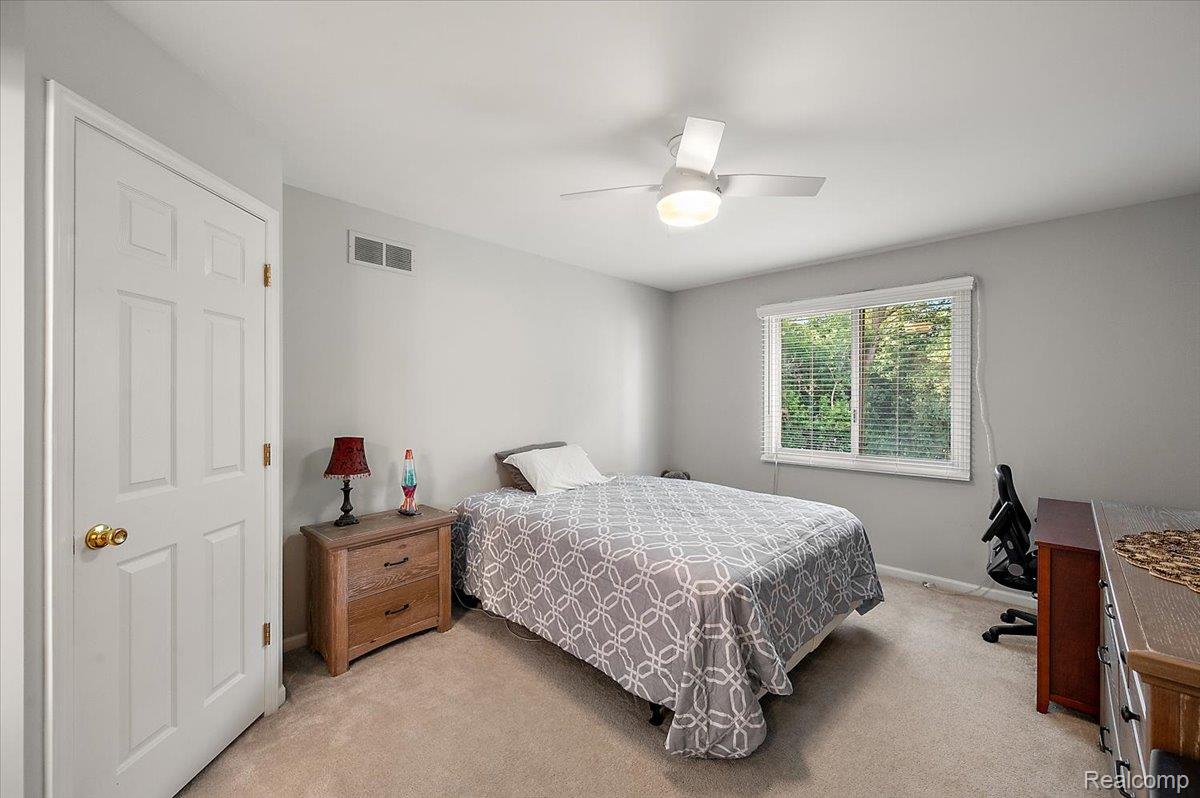 3359 Paddington Court