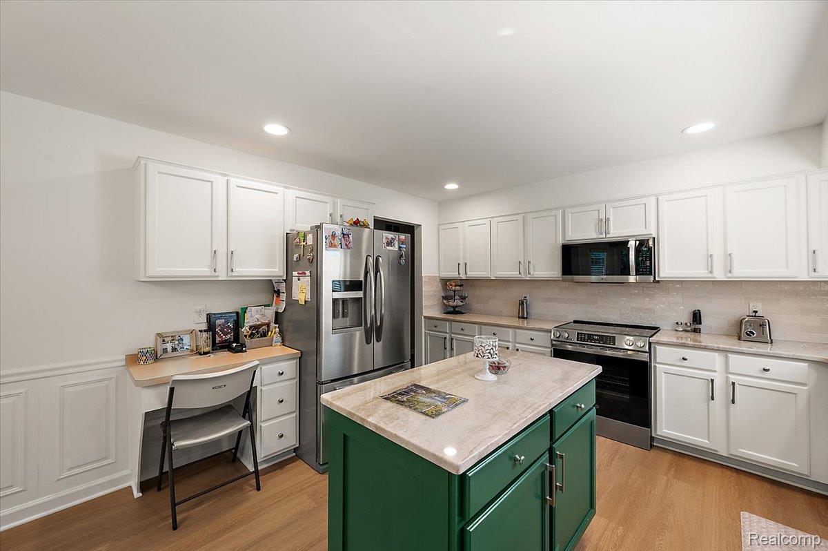 3359 Paddington Court