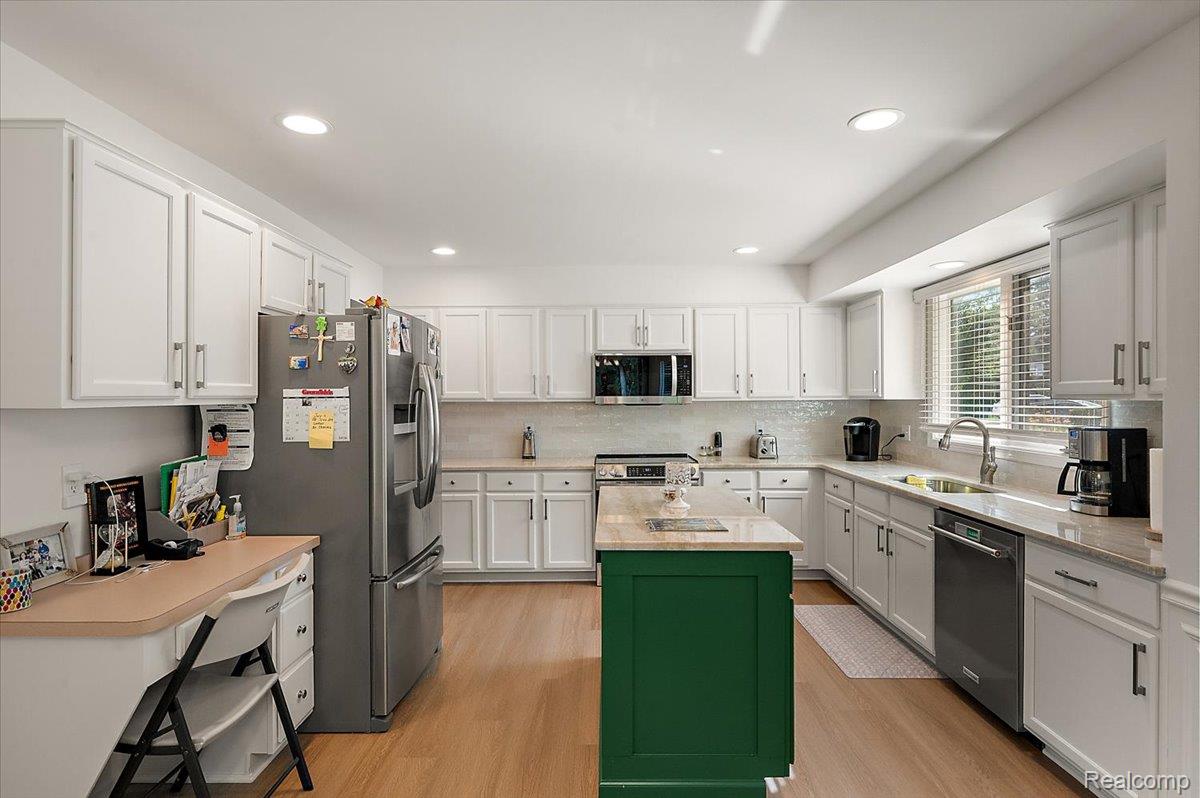 3359 Paddington Court