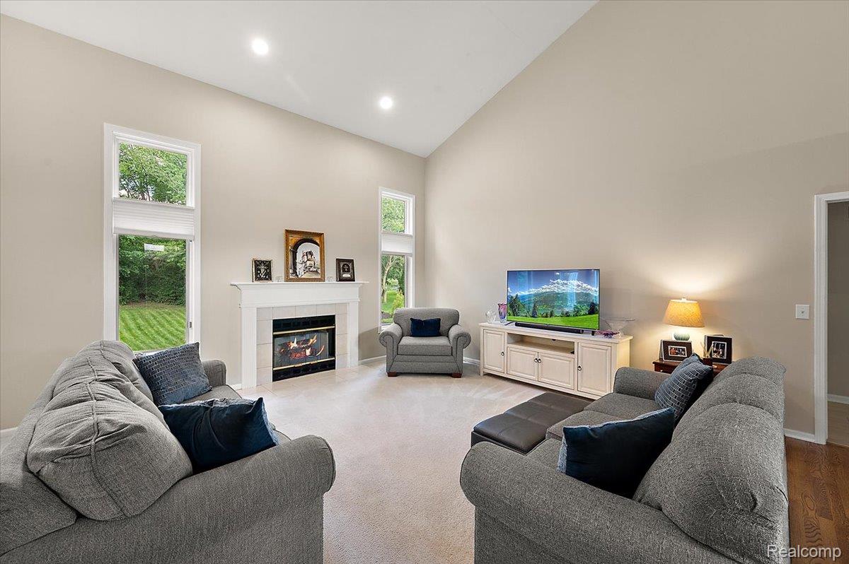 3359 Paddington Court