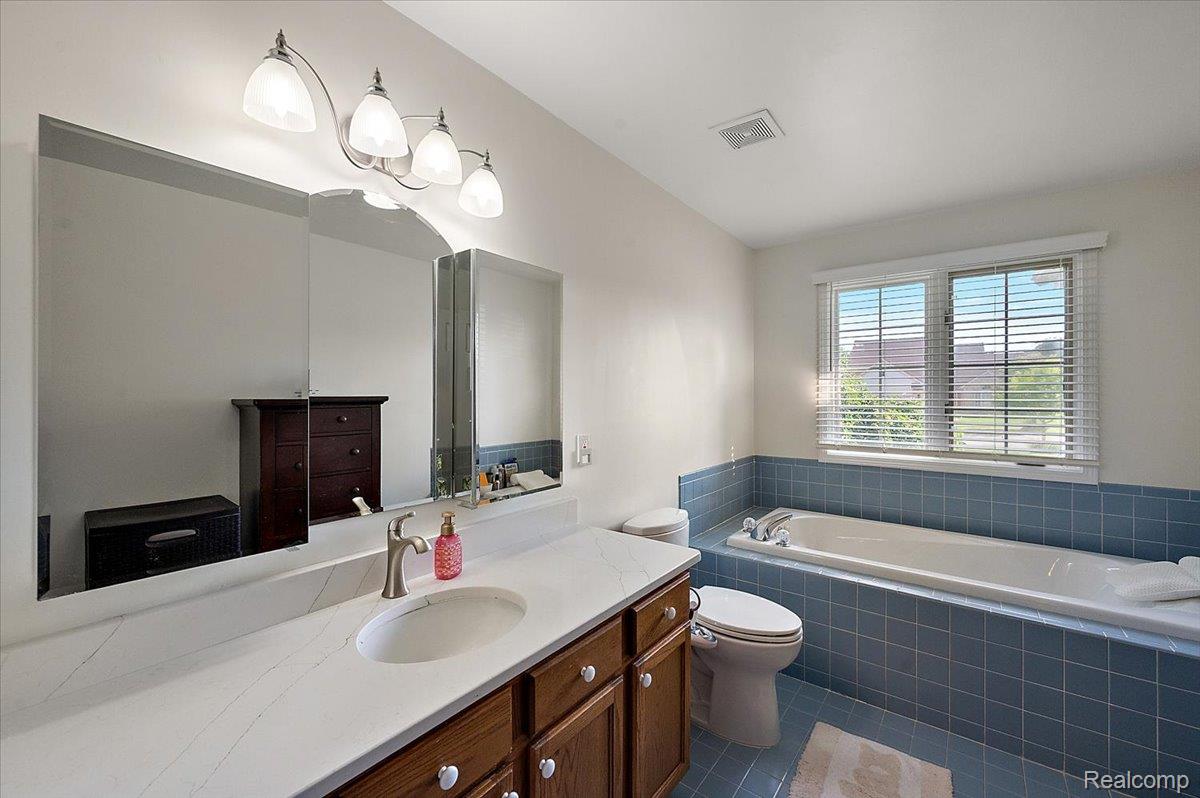 3359 Paddington Court