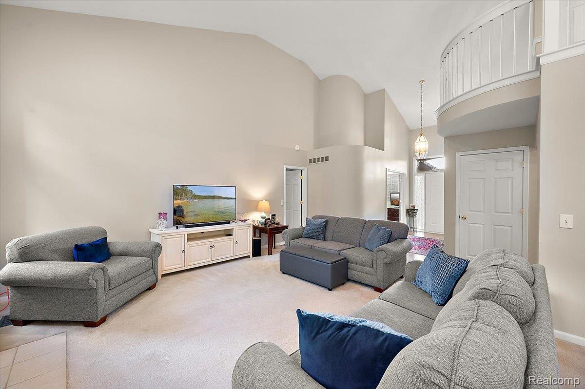 3359 Paddington Court