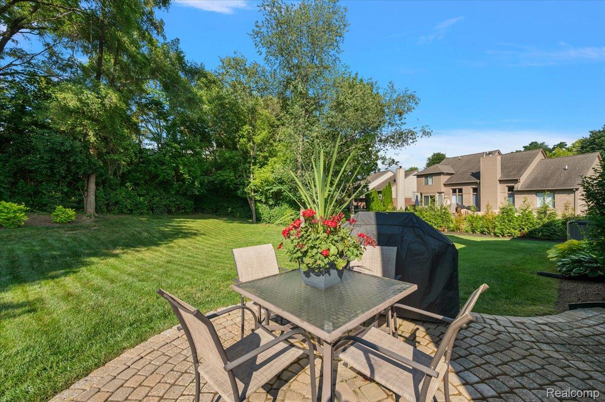 3359 Paddington Court