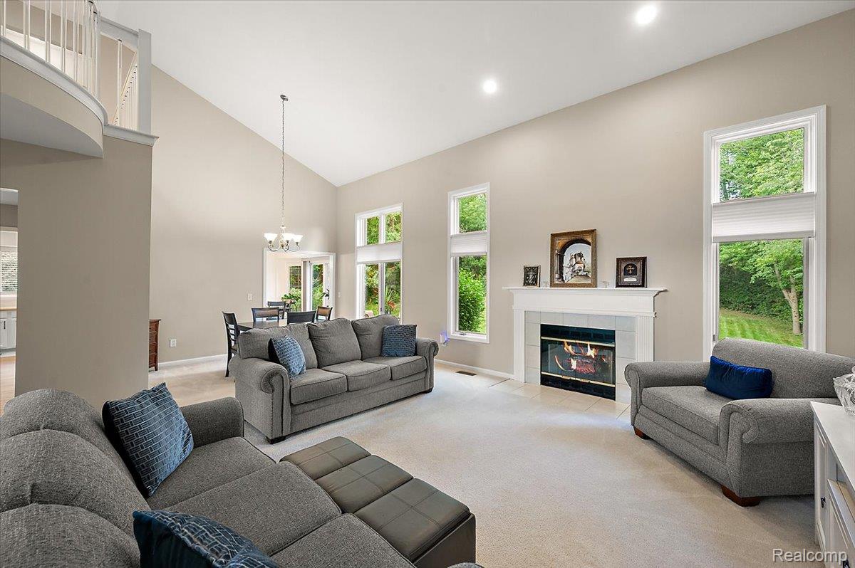 3359 Paddington Court