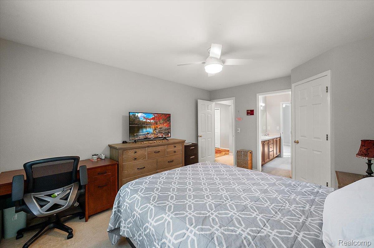 3359 Paddington Court