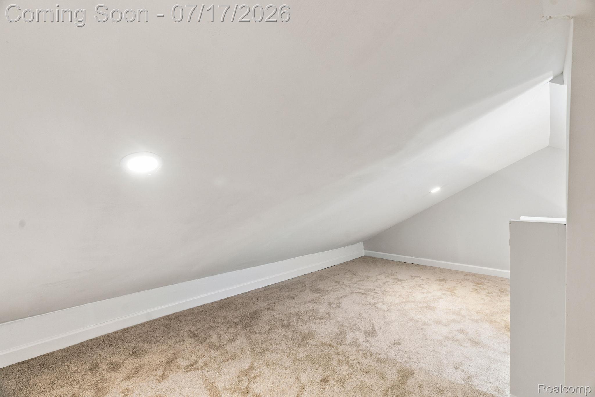 23826 Columbus Avenue