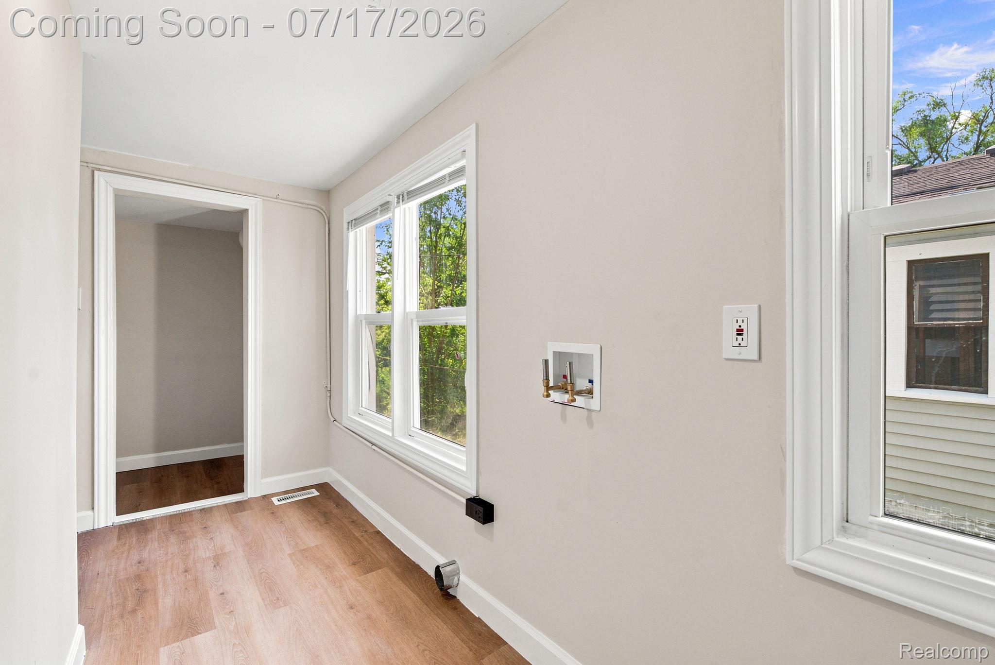 23826 Columbus Avenue