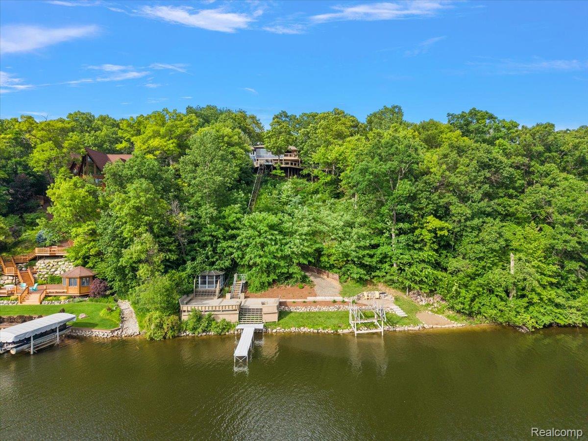 7291 Parkwood Drive
