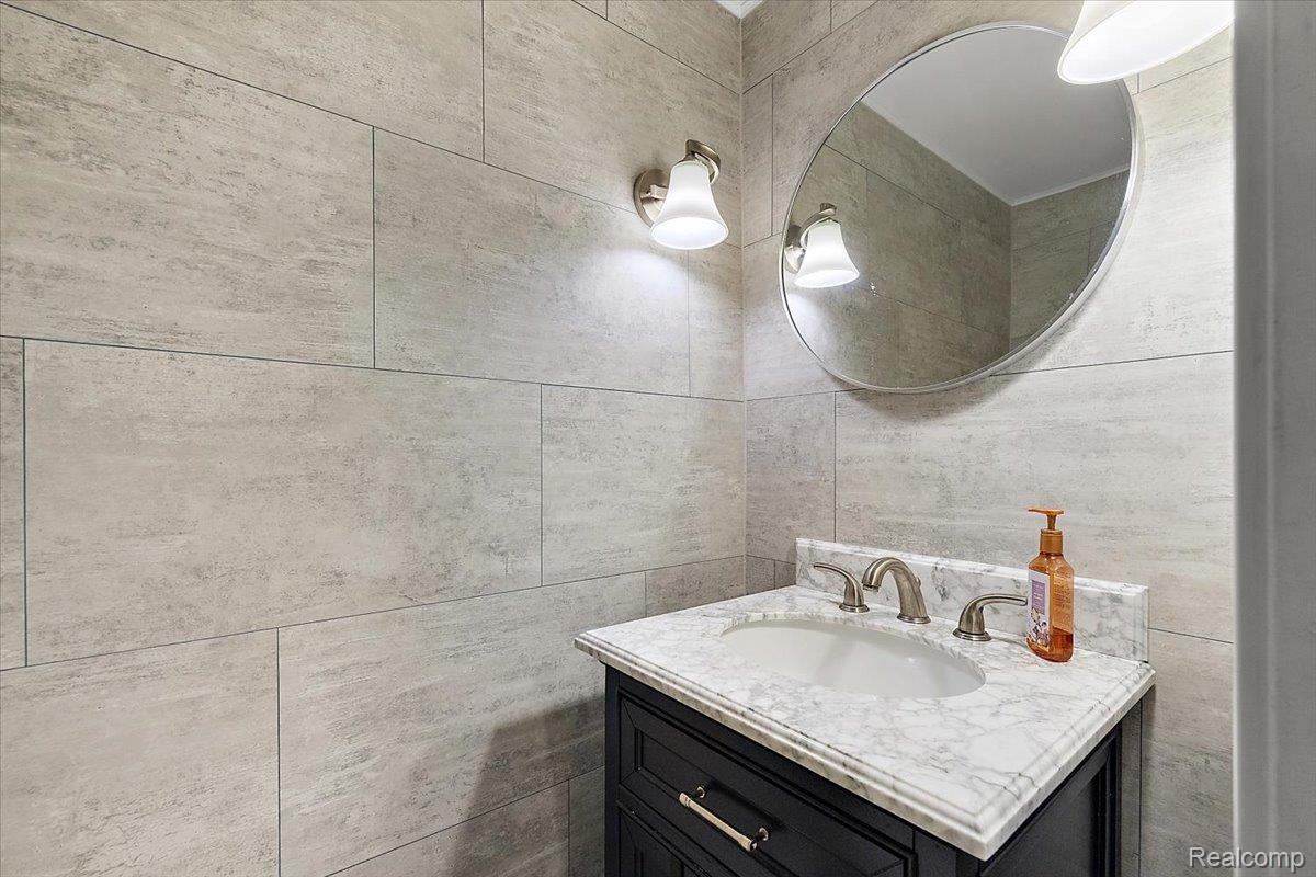 7291 Parkwood Drive