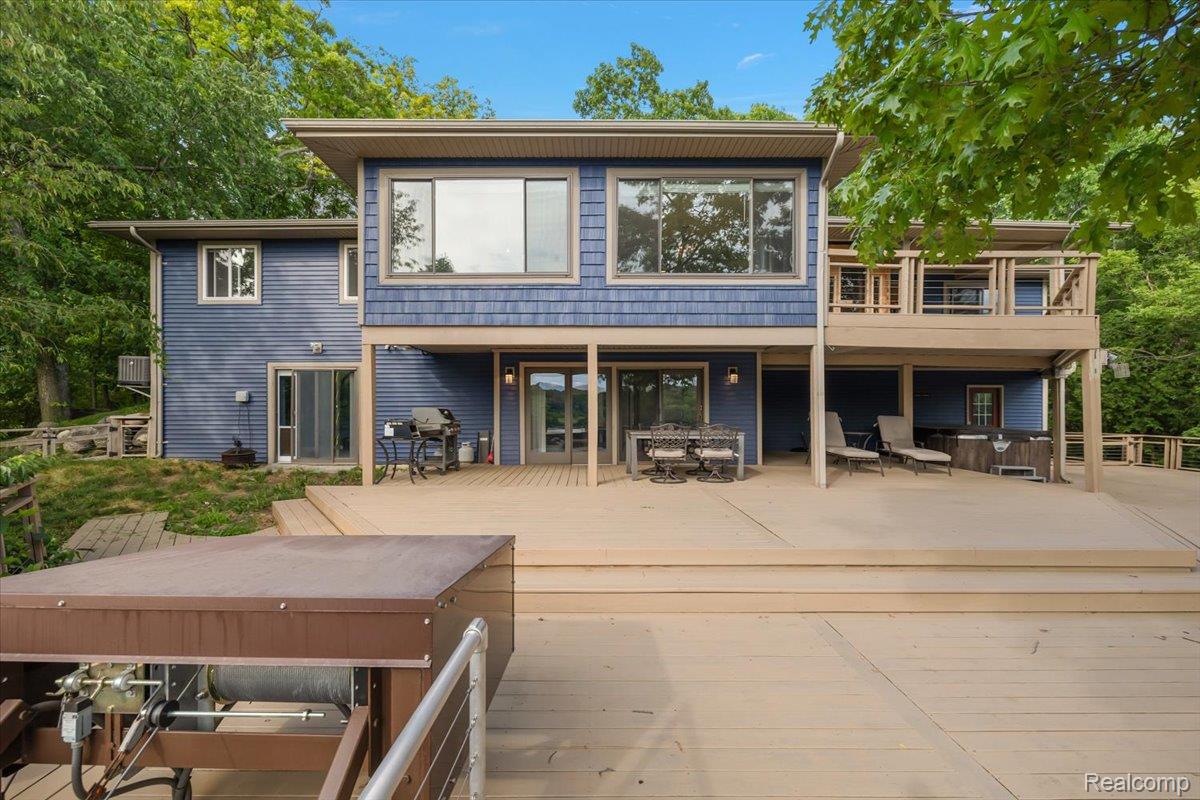 7291 Parkwood Drive