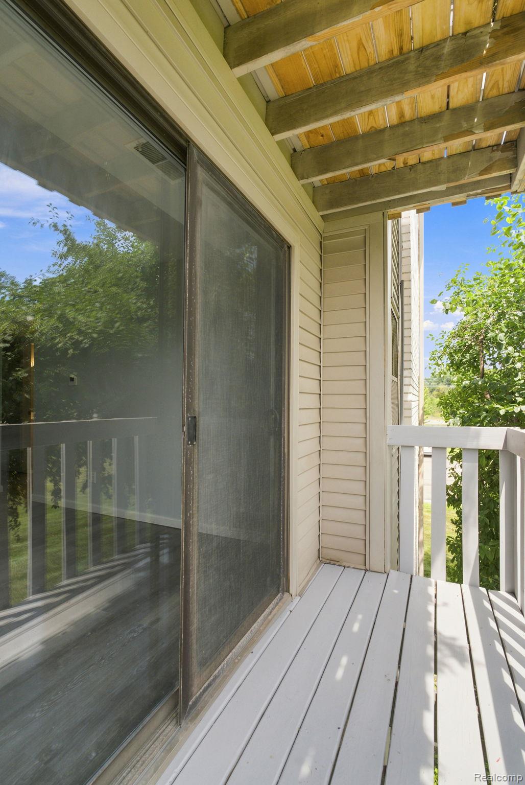 32005 W 12 Mile Road Unit: 208