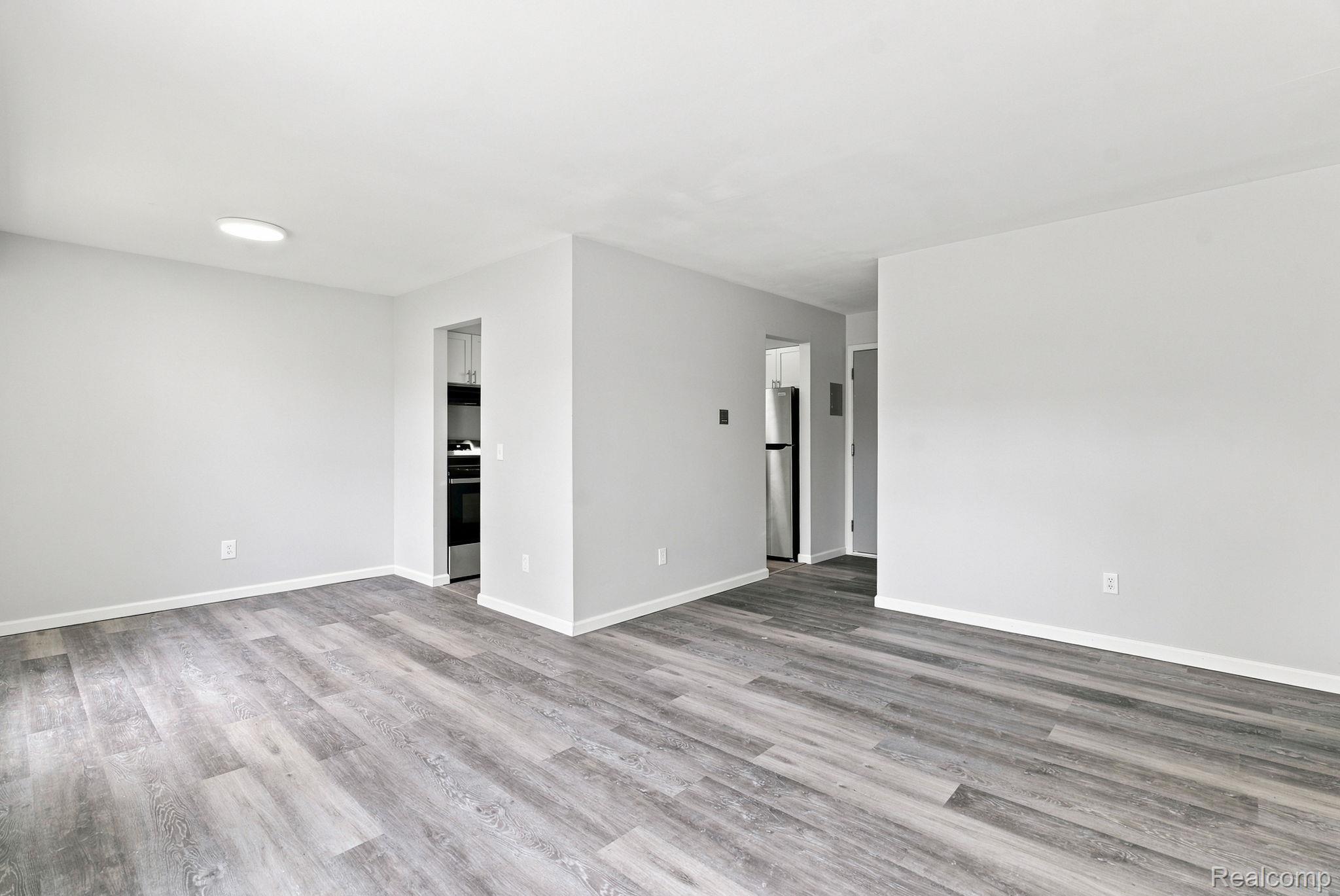 32005 W 12 Mile Road Unit: 208