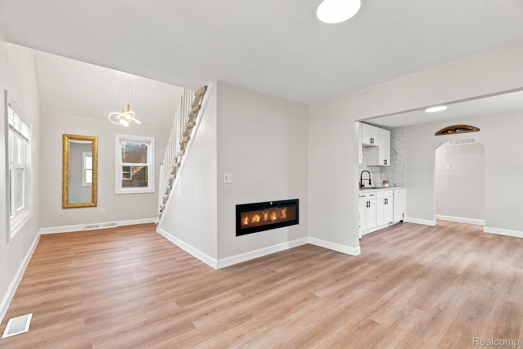 23826 Columbus Avenue