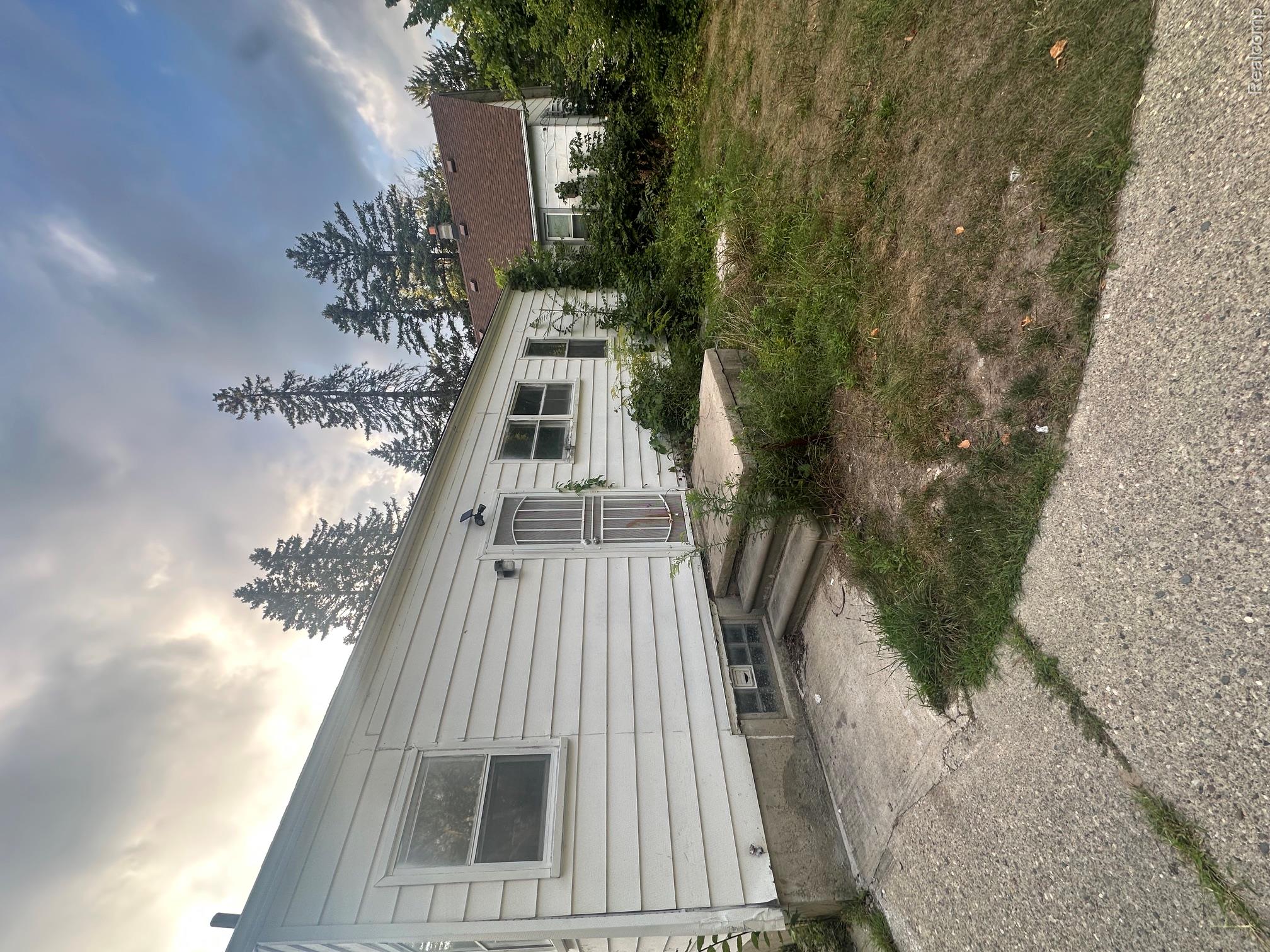 19416 Winston Street
