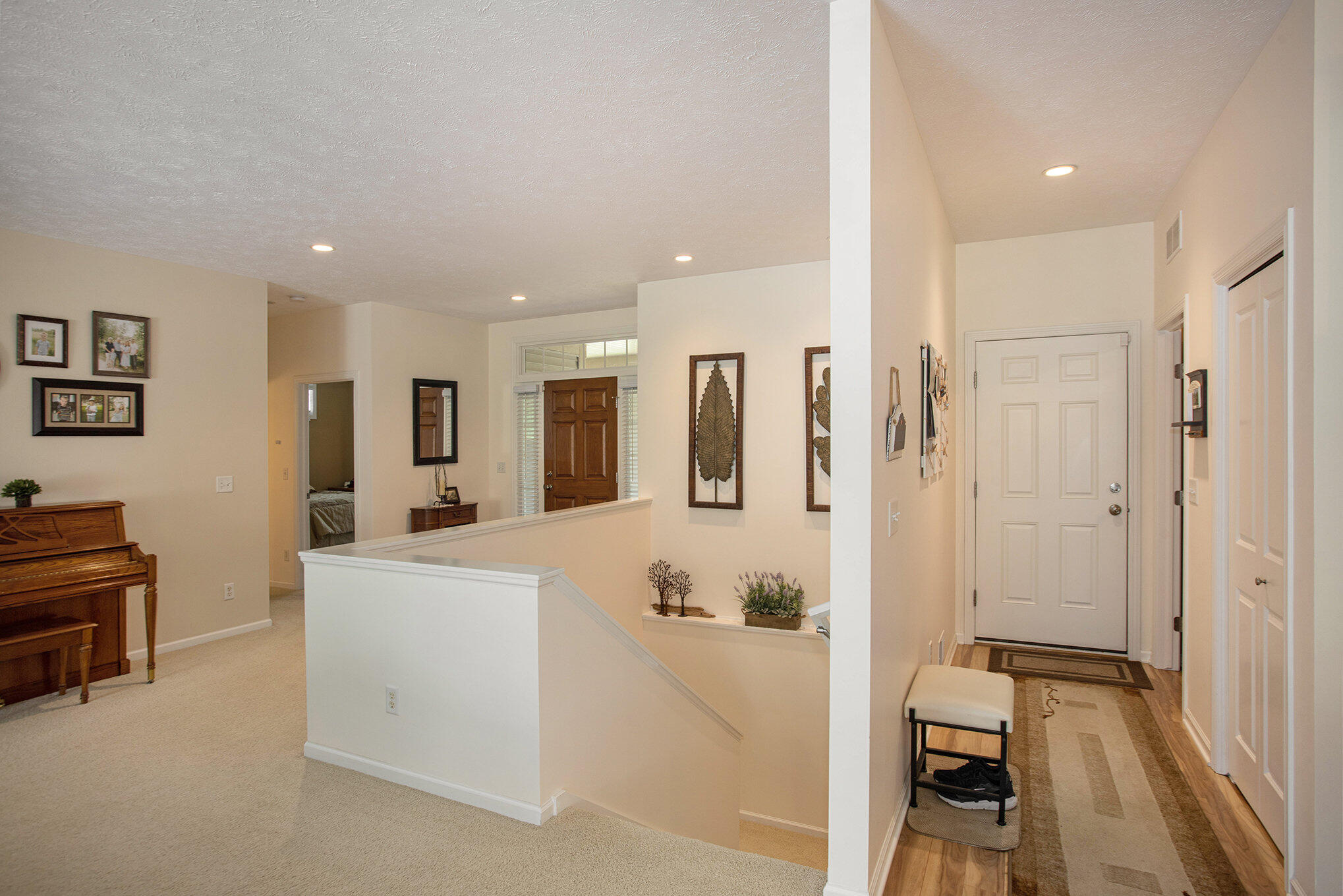 2290 Pin Oak Court NW