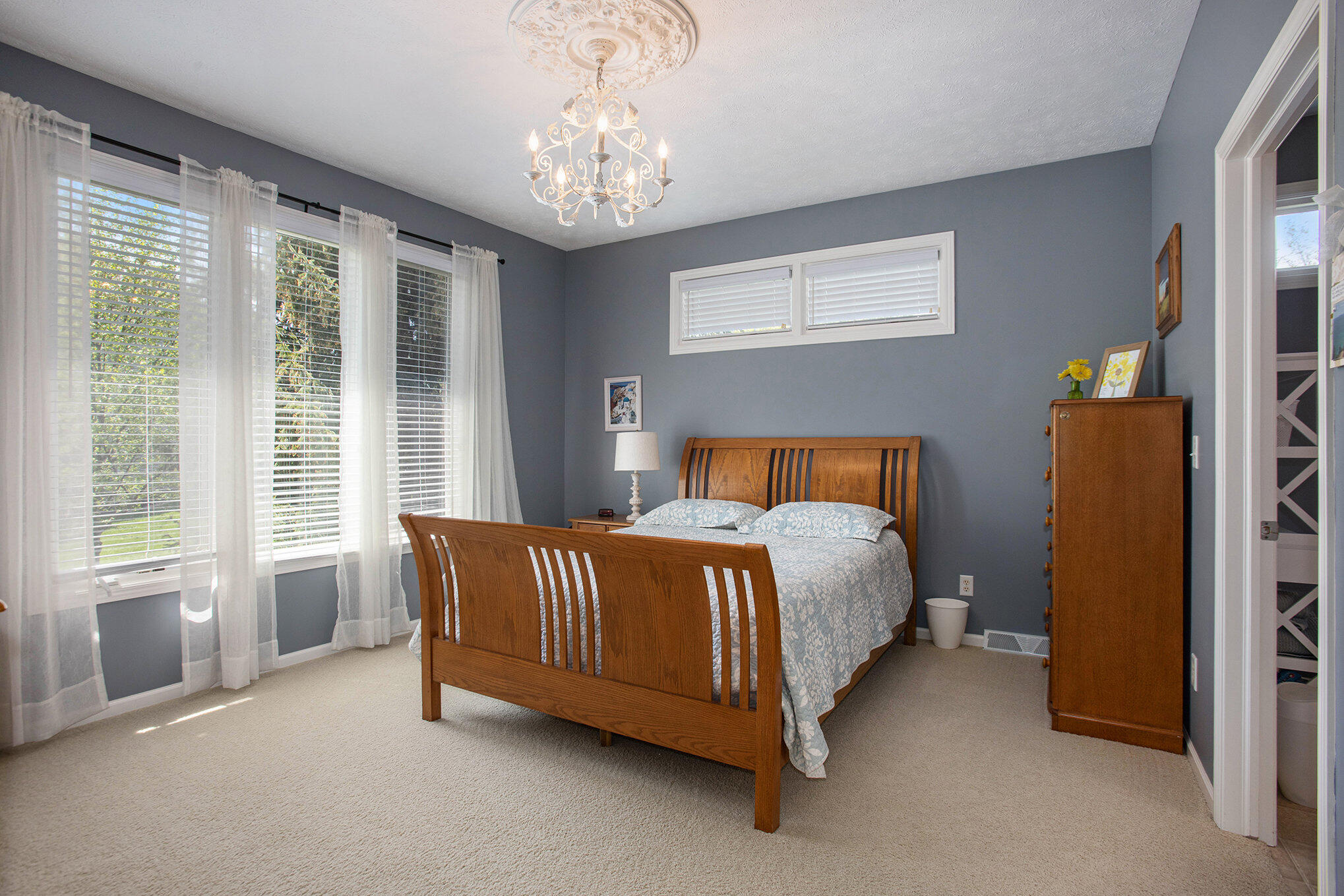 2290 Pin Oak Court NW