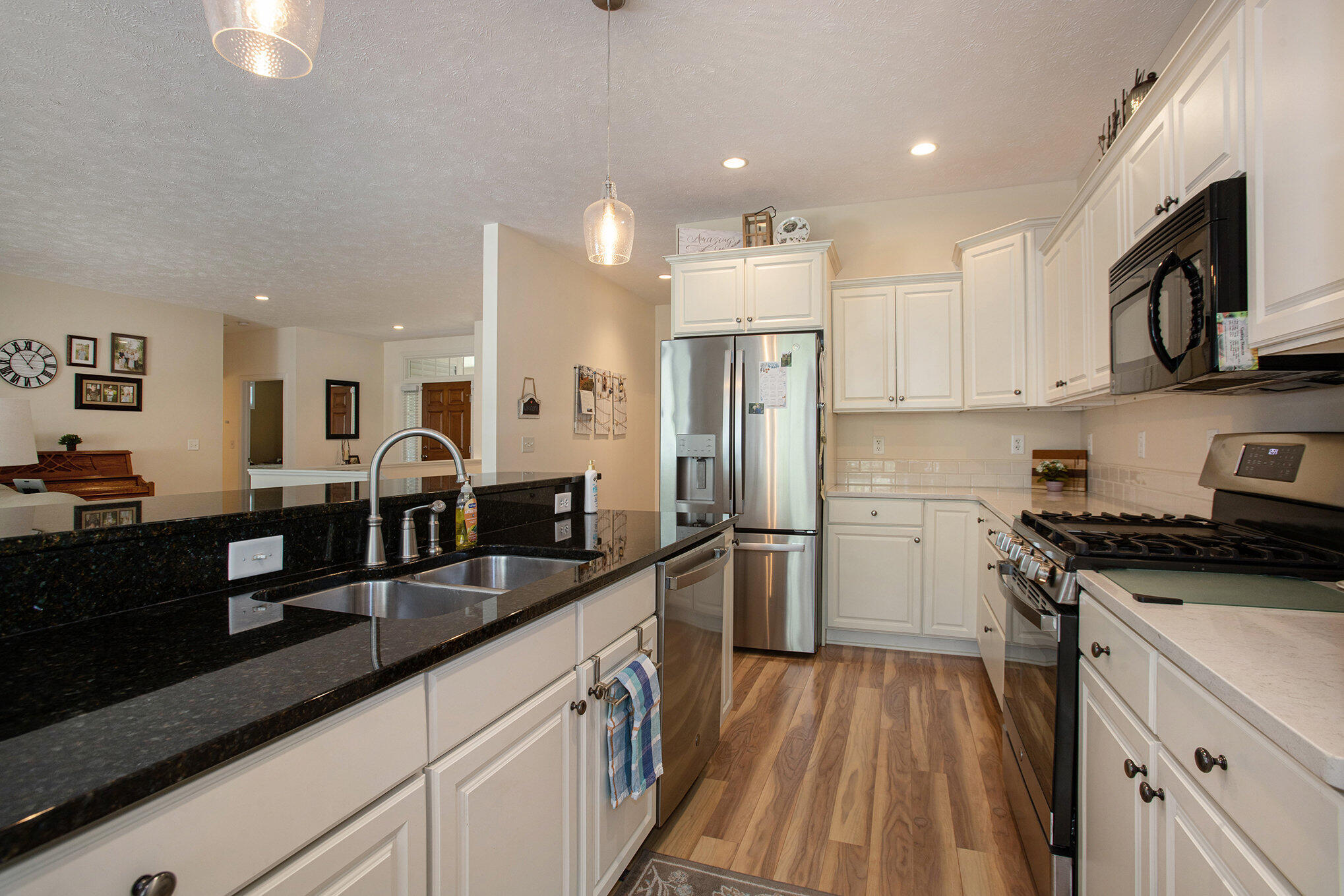 2290 Pin Oak Court NW