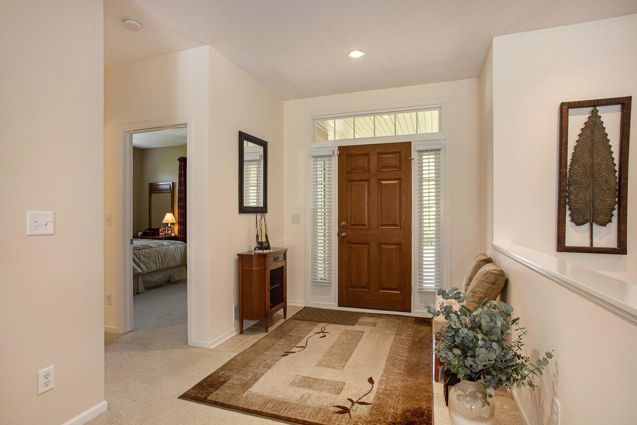 2290 Pin Oak Court NW