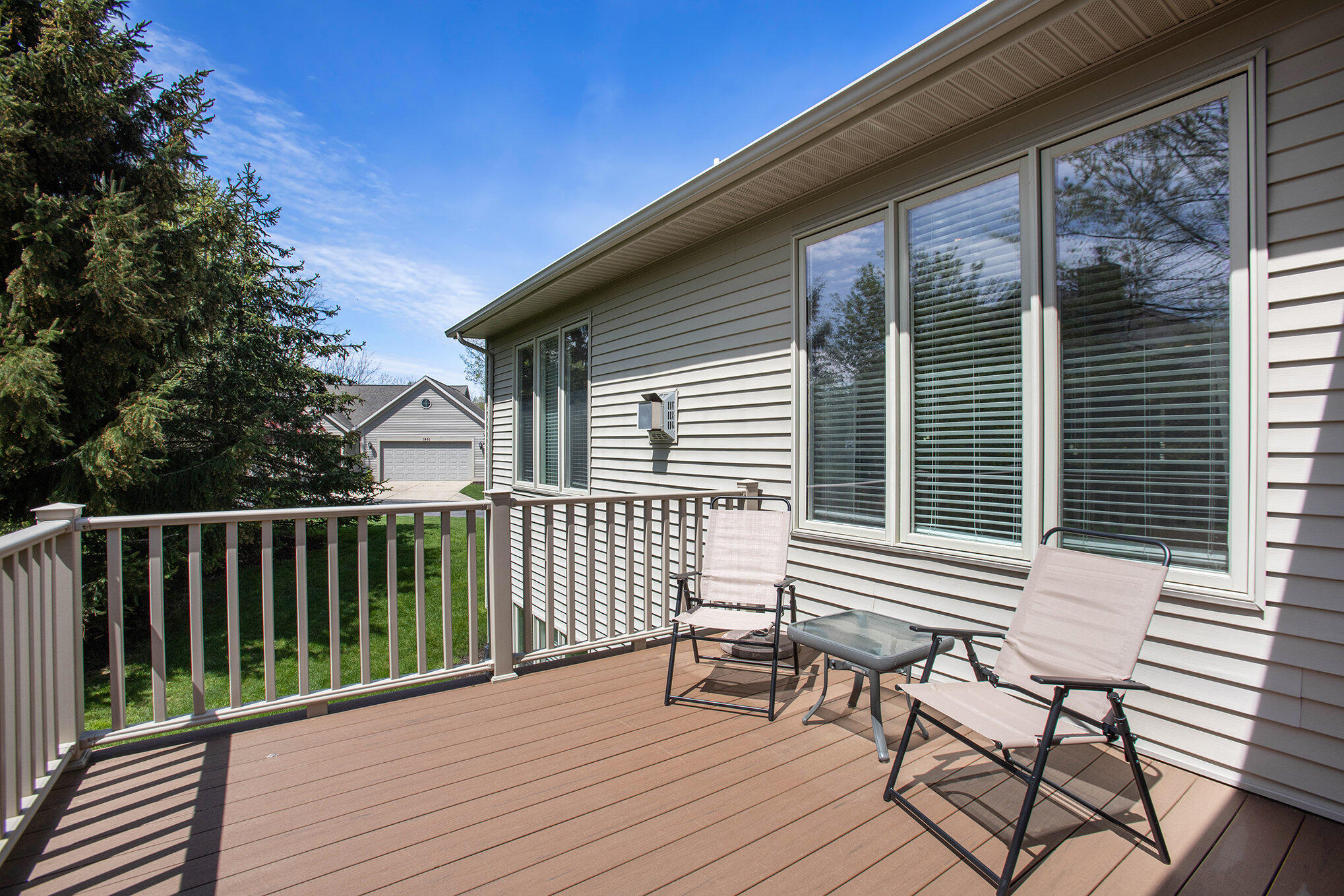 2290 Pin Oak Court NW