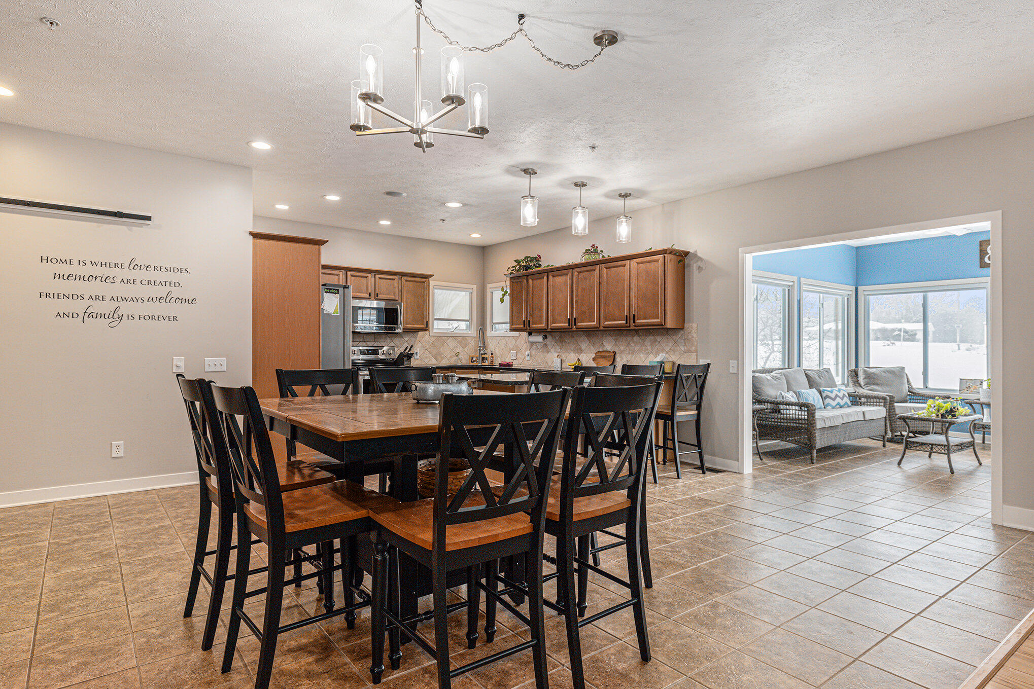 359 Sunset Hills Avenue SW