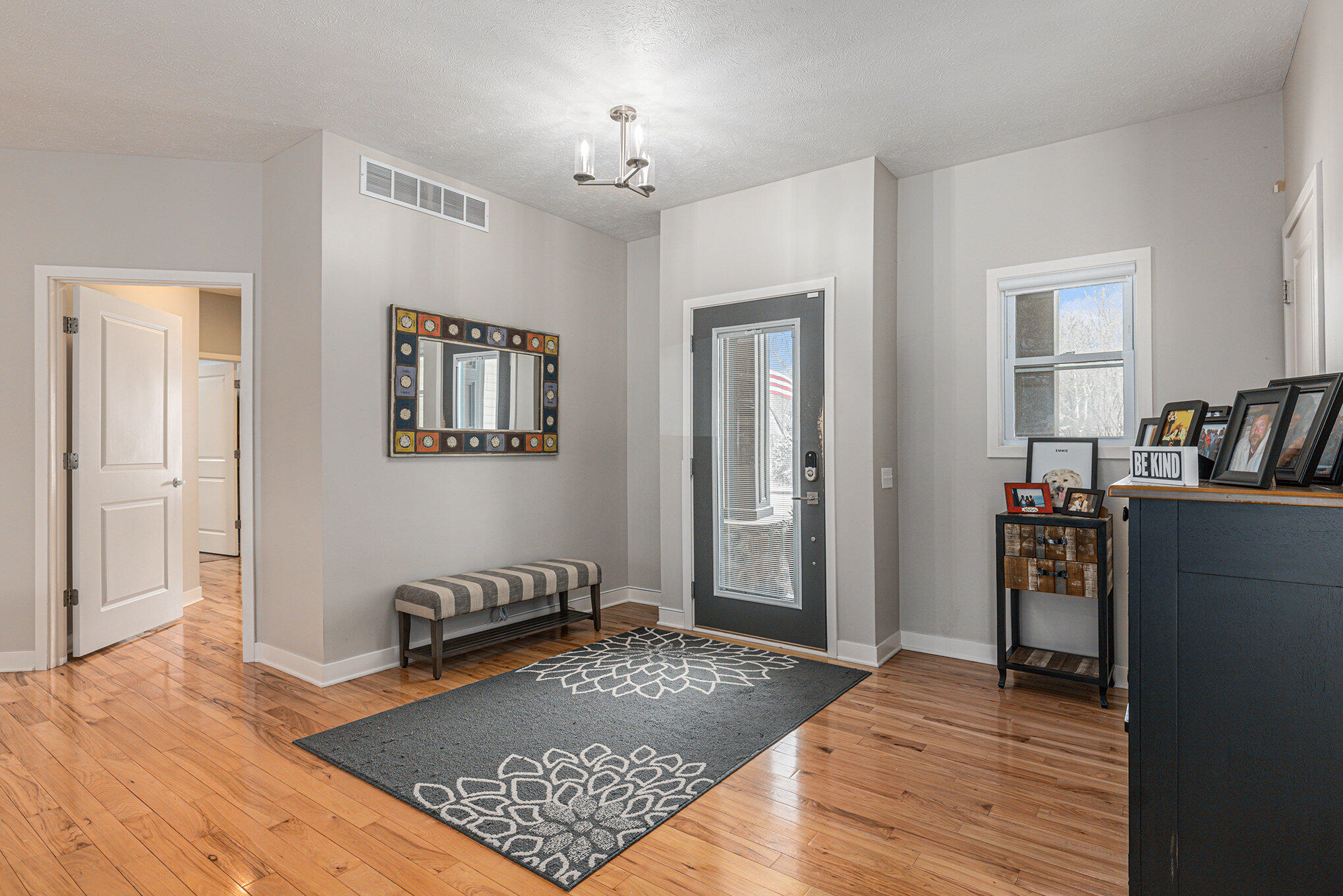 359 Sunset Hills Avenue SW