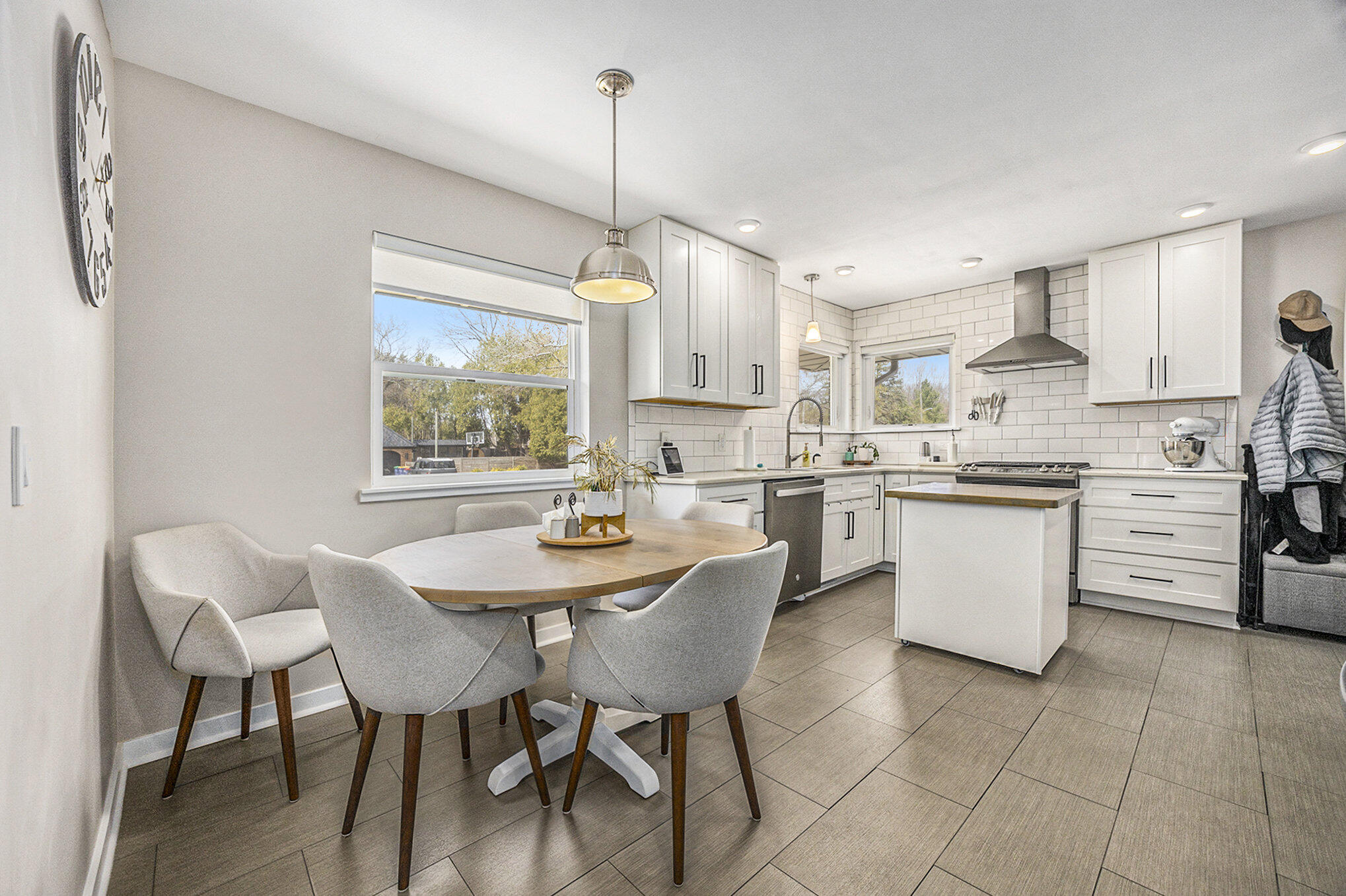 2714 Lafayette Avenue NE