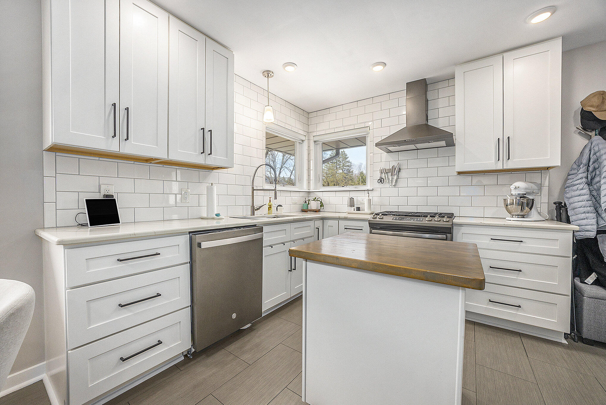 2714 Lafayette Avenue NE