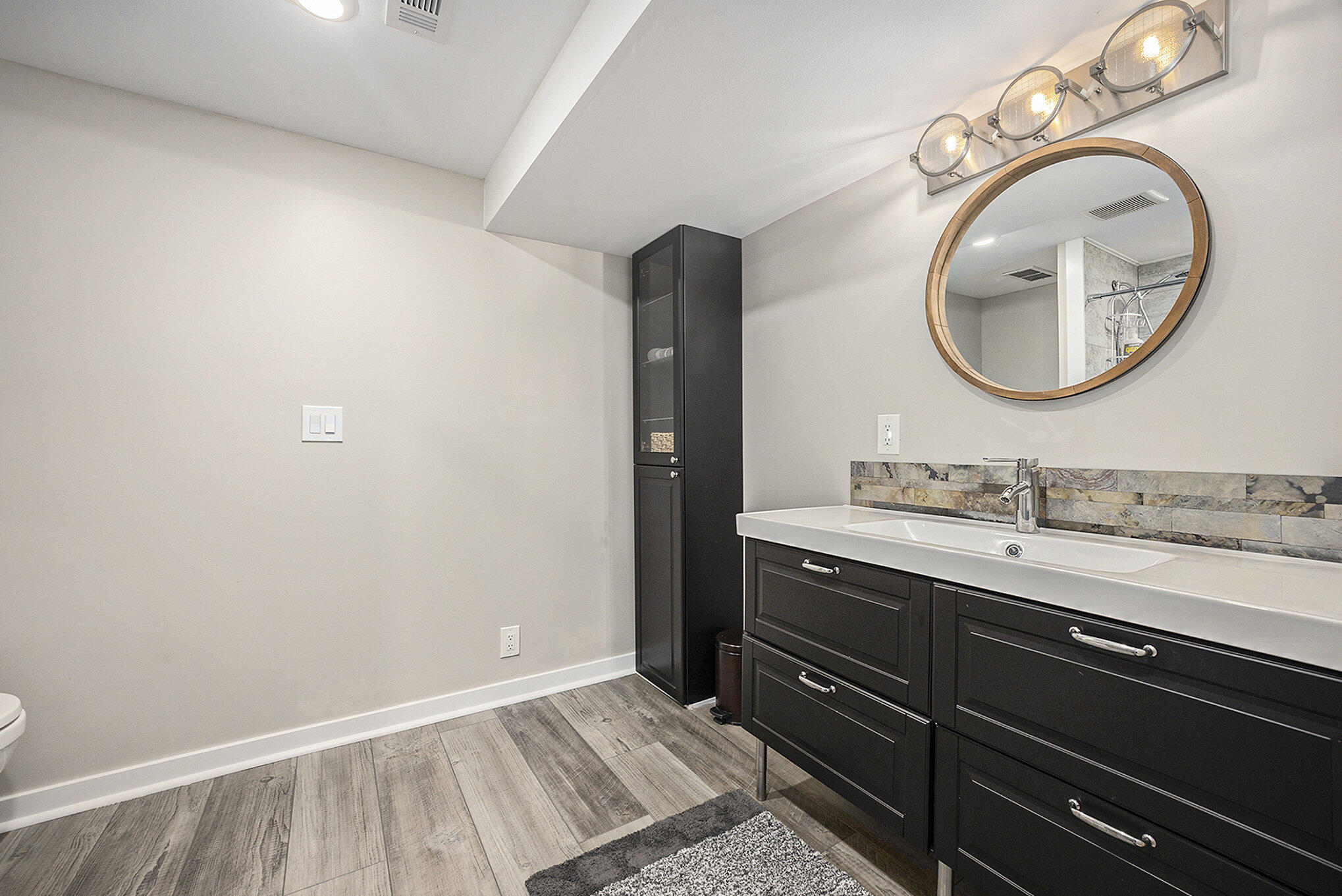 2714 Lafayette Avenue NE