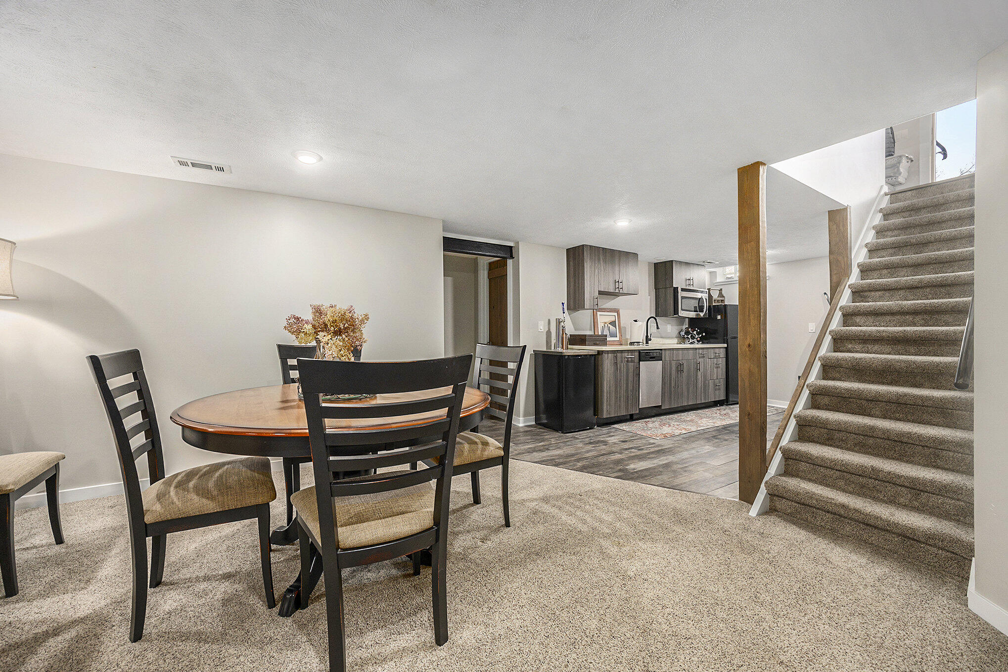 2714 Lafayette Avenue NE