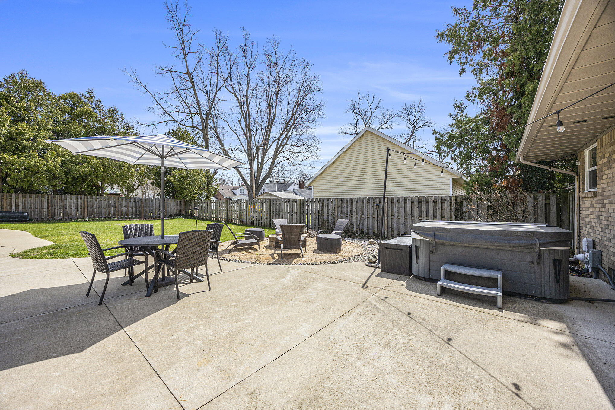 2714 Lafayette Avenue NE