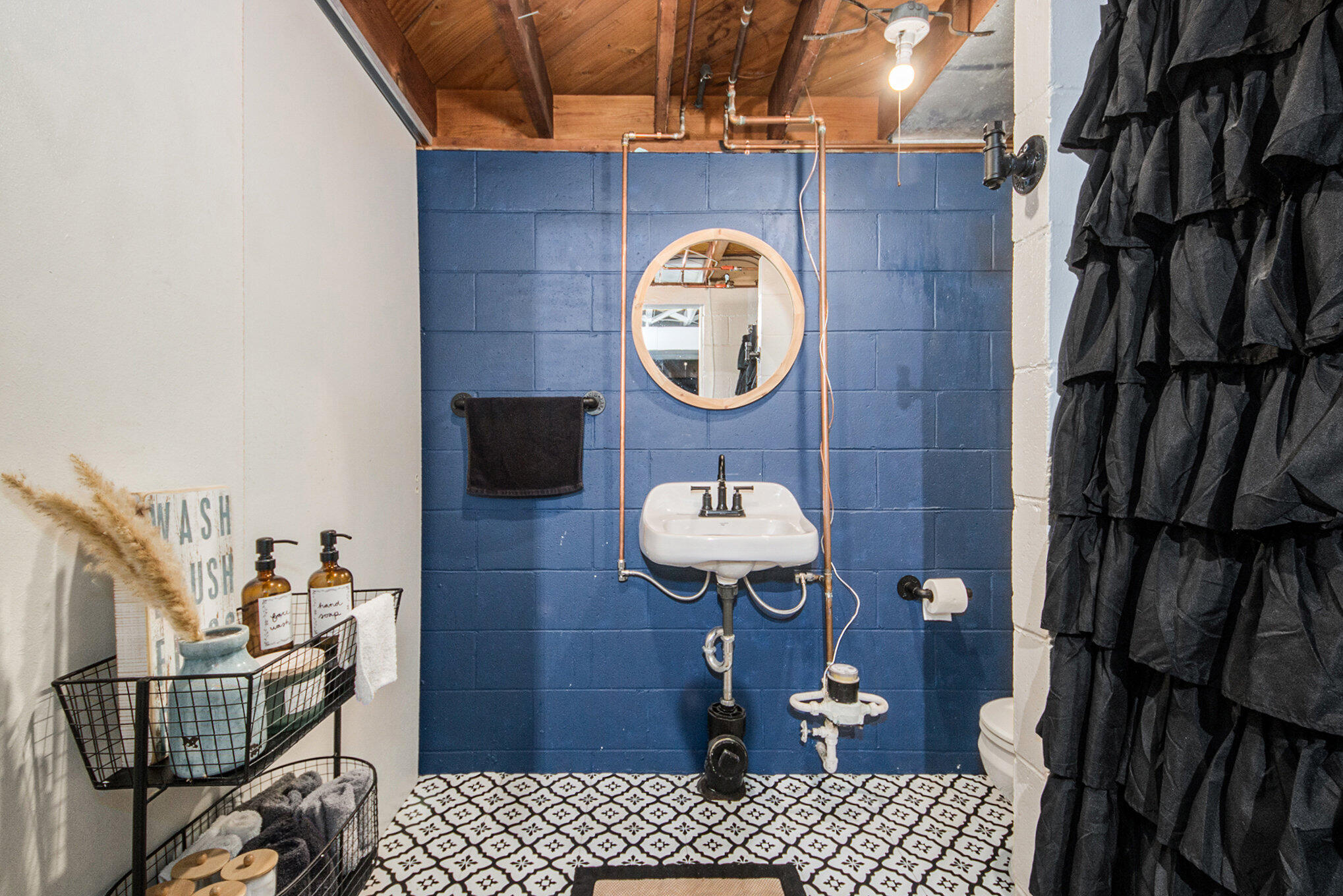 822 W Orange Street