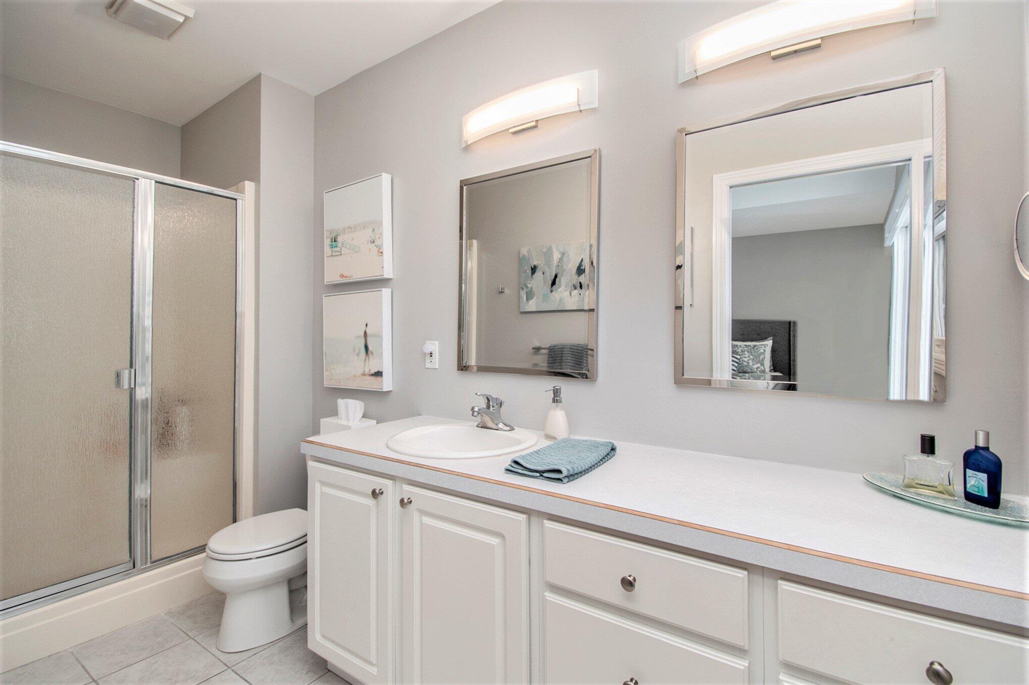 963 W Savidge Street