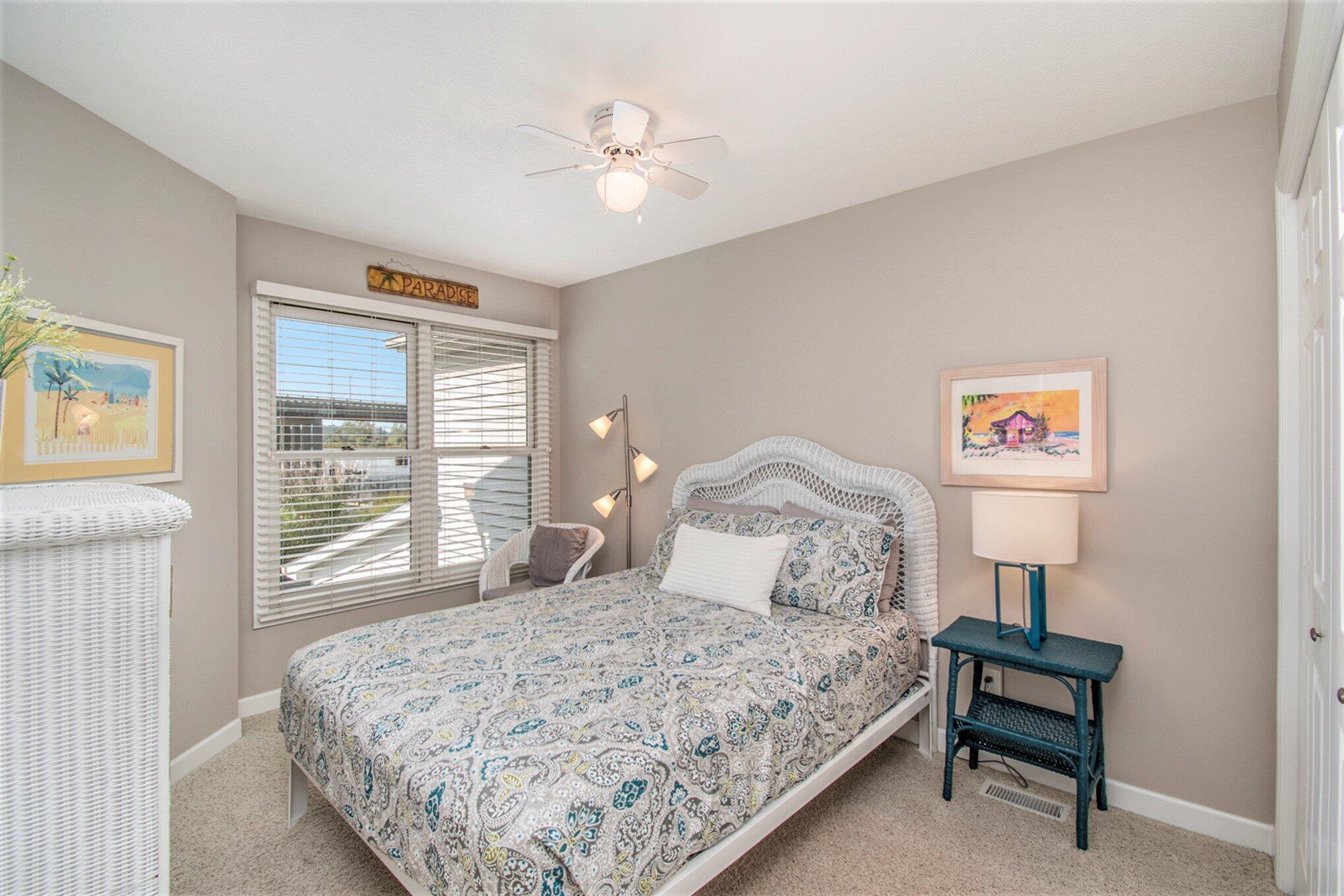 963 W Savidge Street