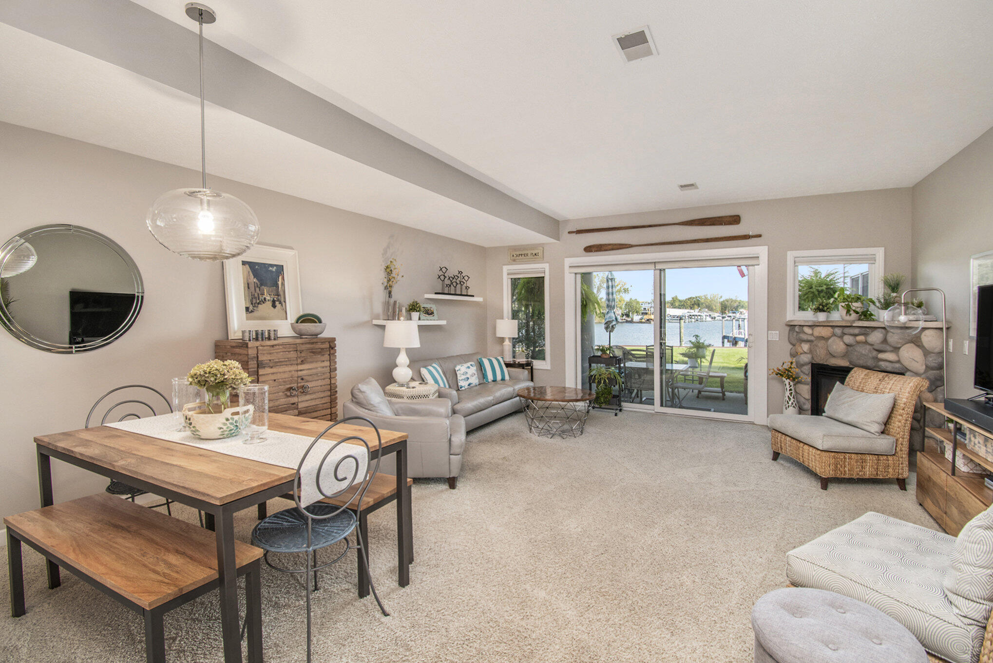 963 W Savidge Street