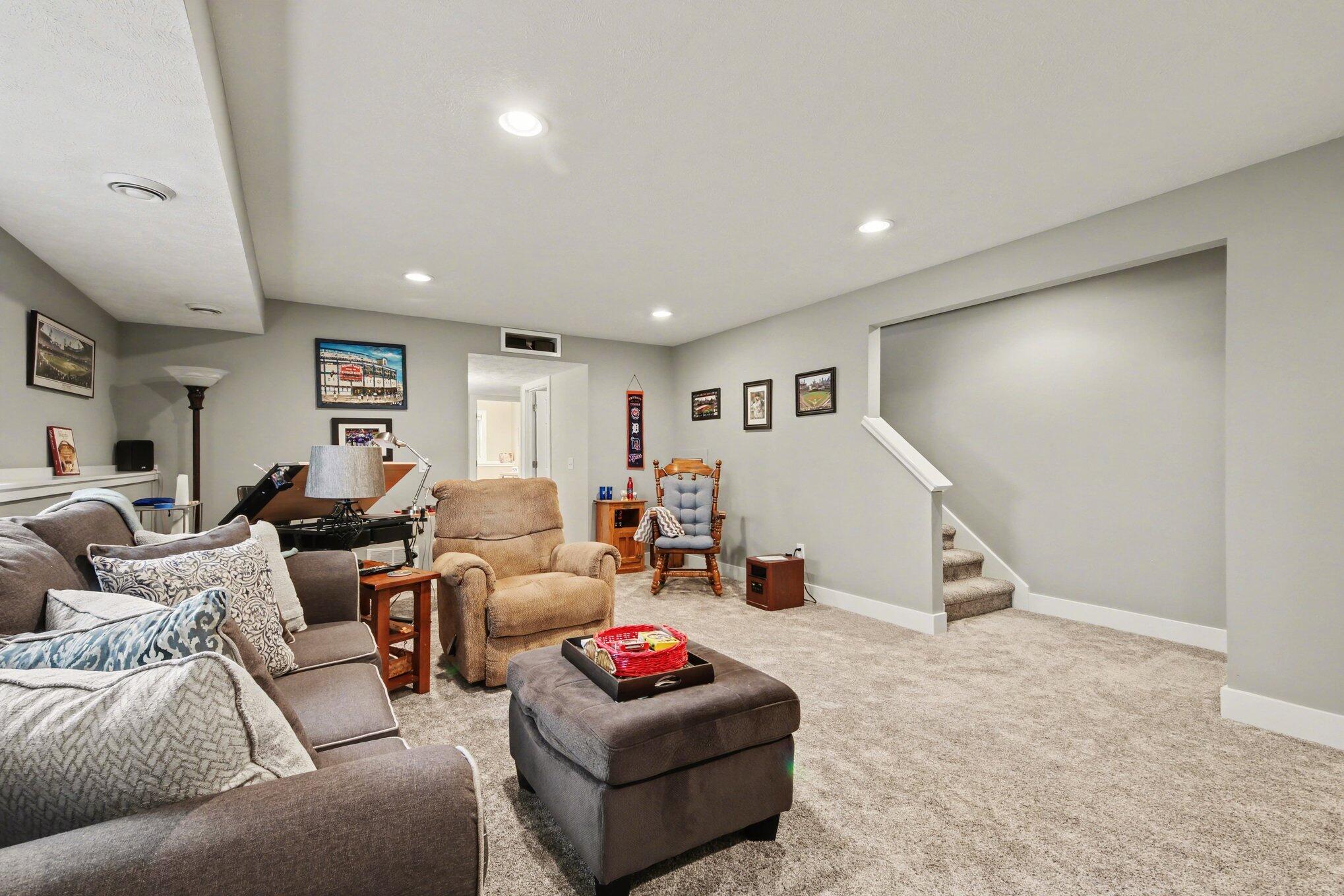 7943 W Westside Drive