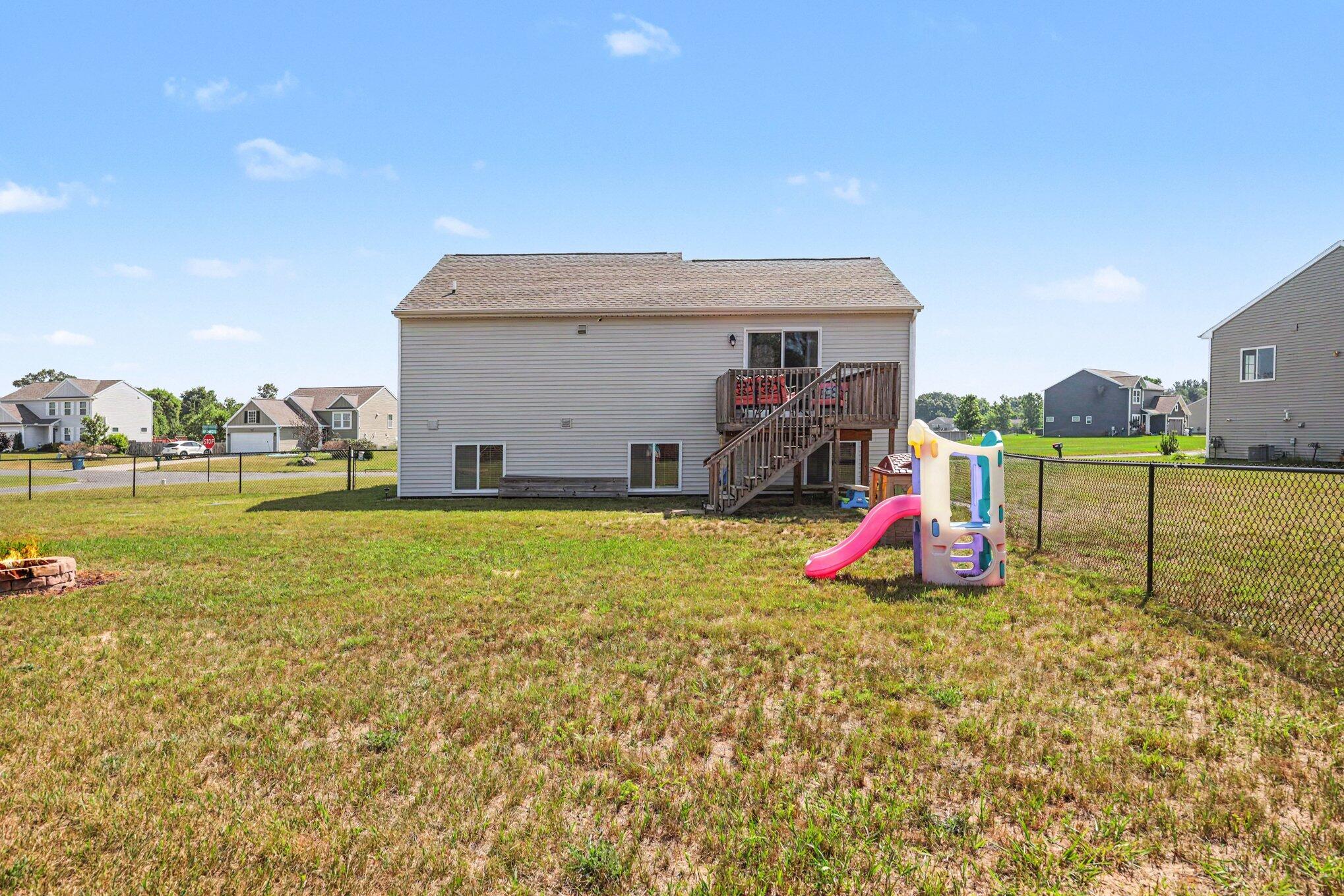 11157 Meadow Wood Circle