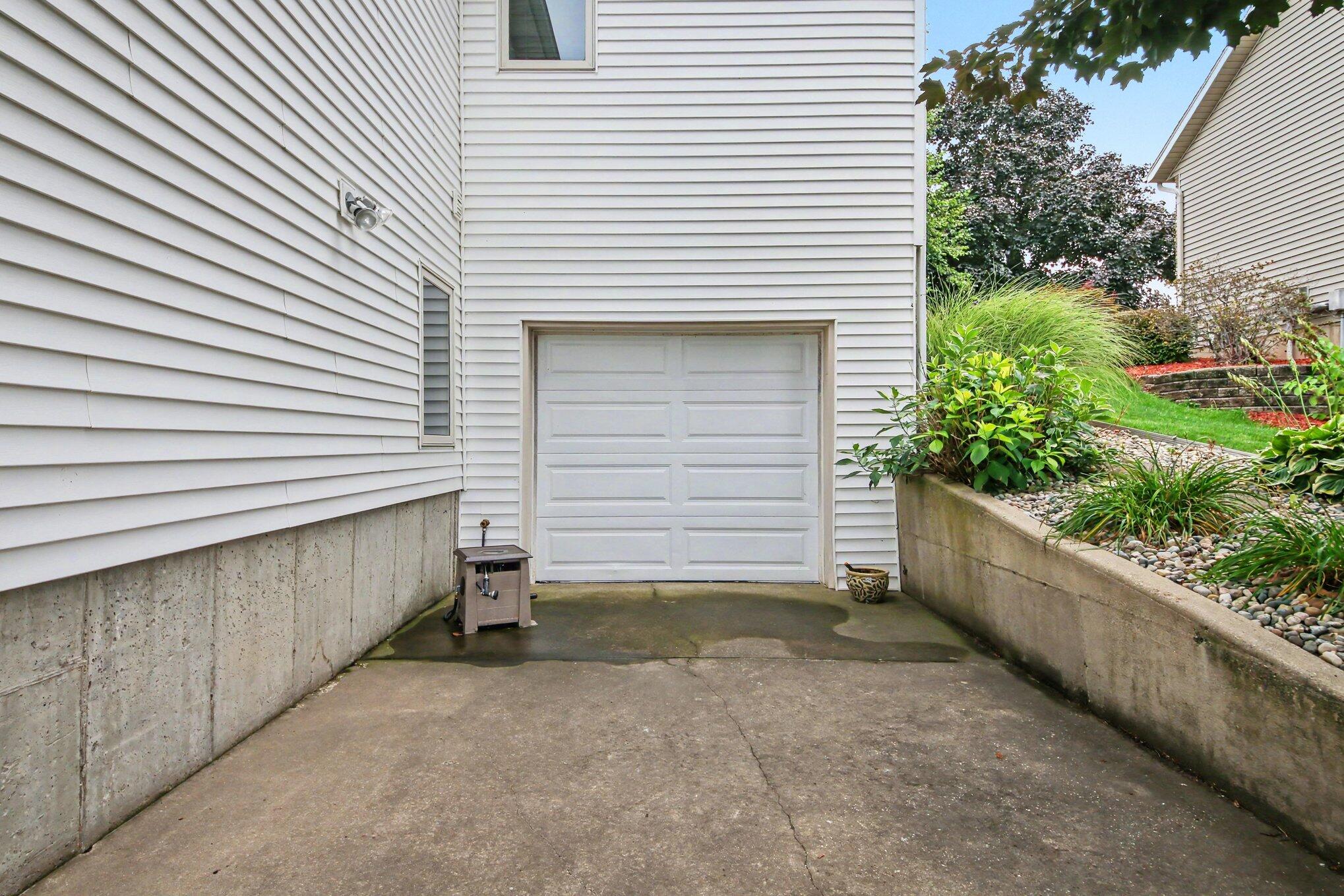 10633 Bridgewater Drive