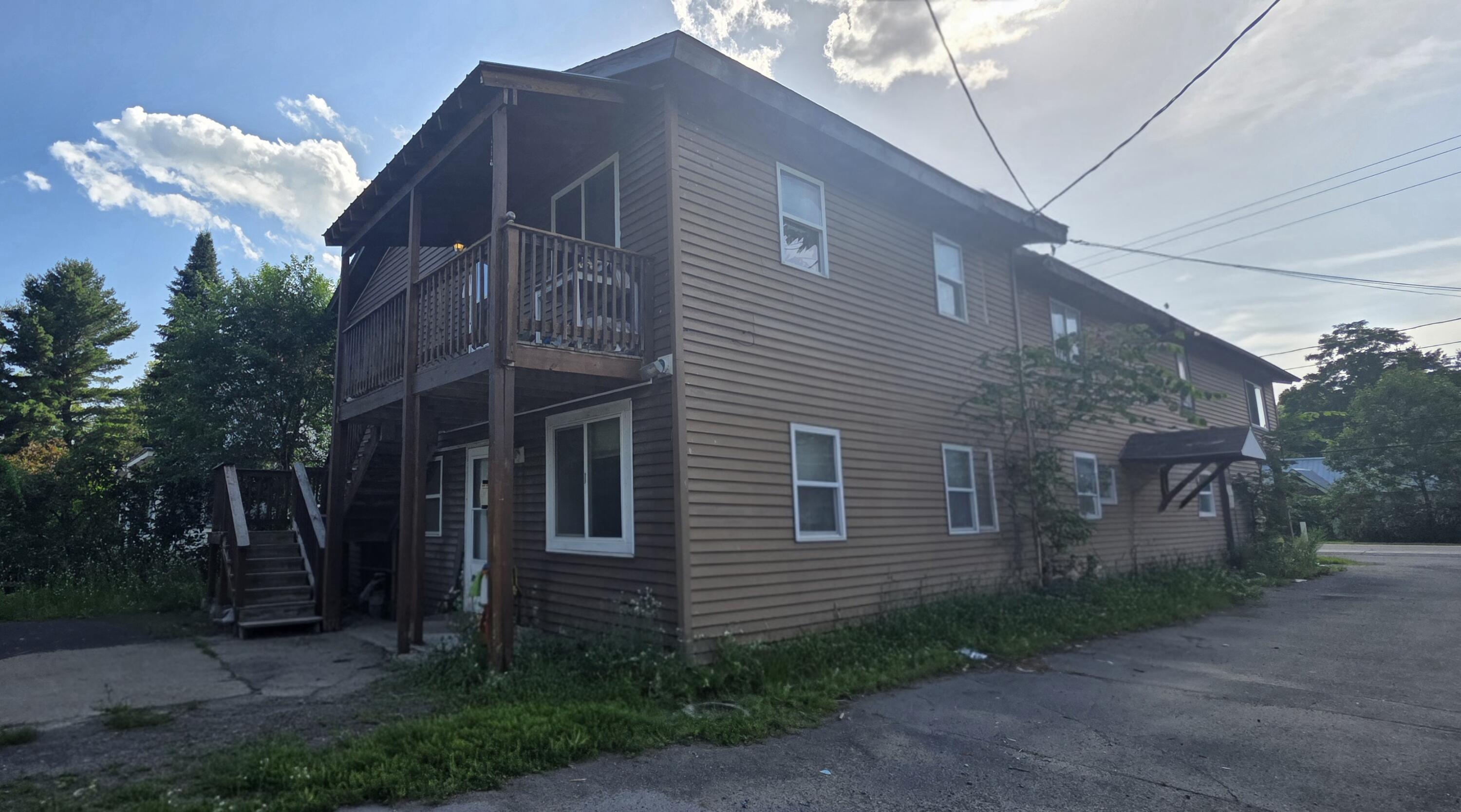 1612 Front Street
