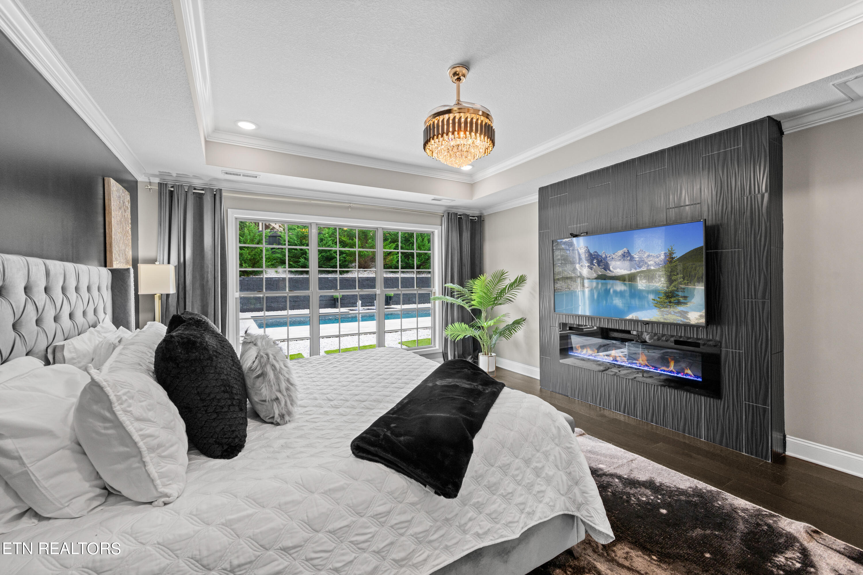 12017 Salt Creek Lane