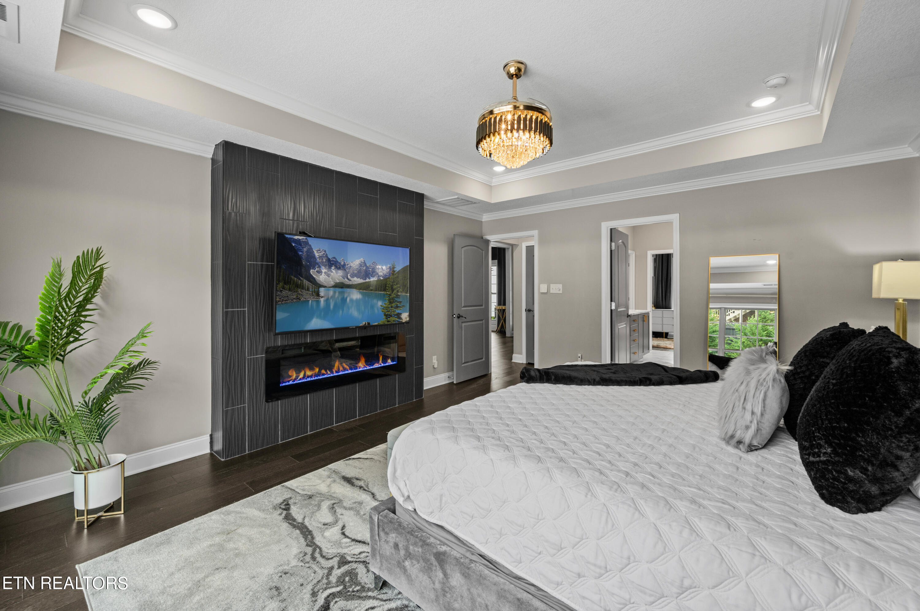 12017 Salt Creek Lane