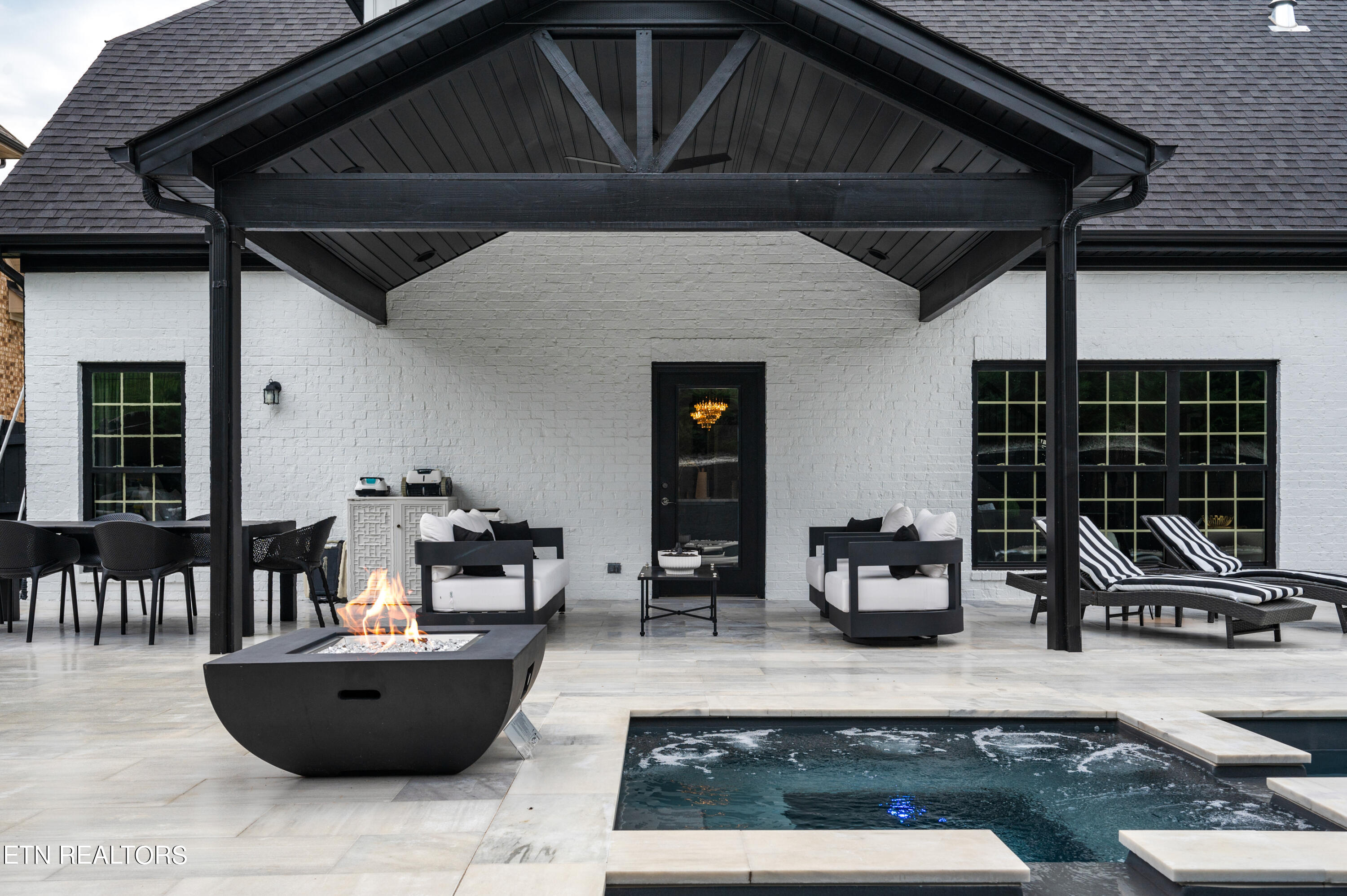 12017 Salt Creek Lane