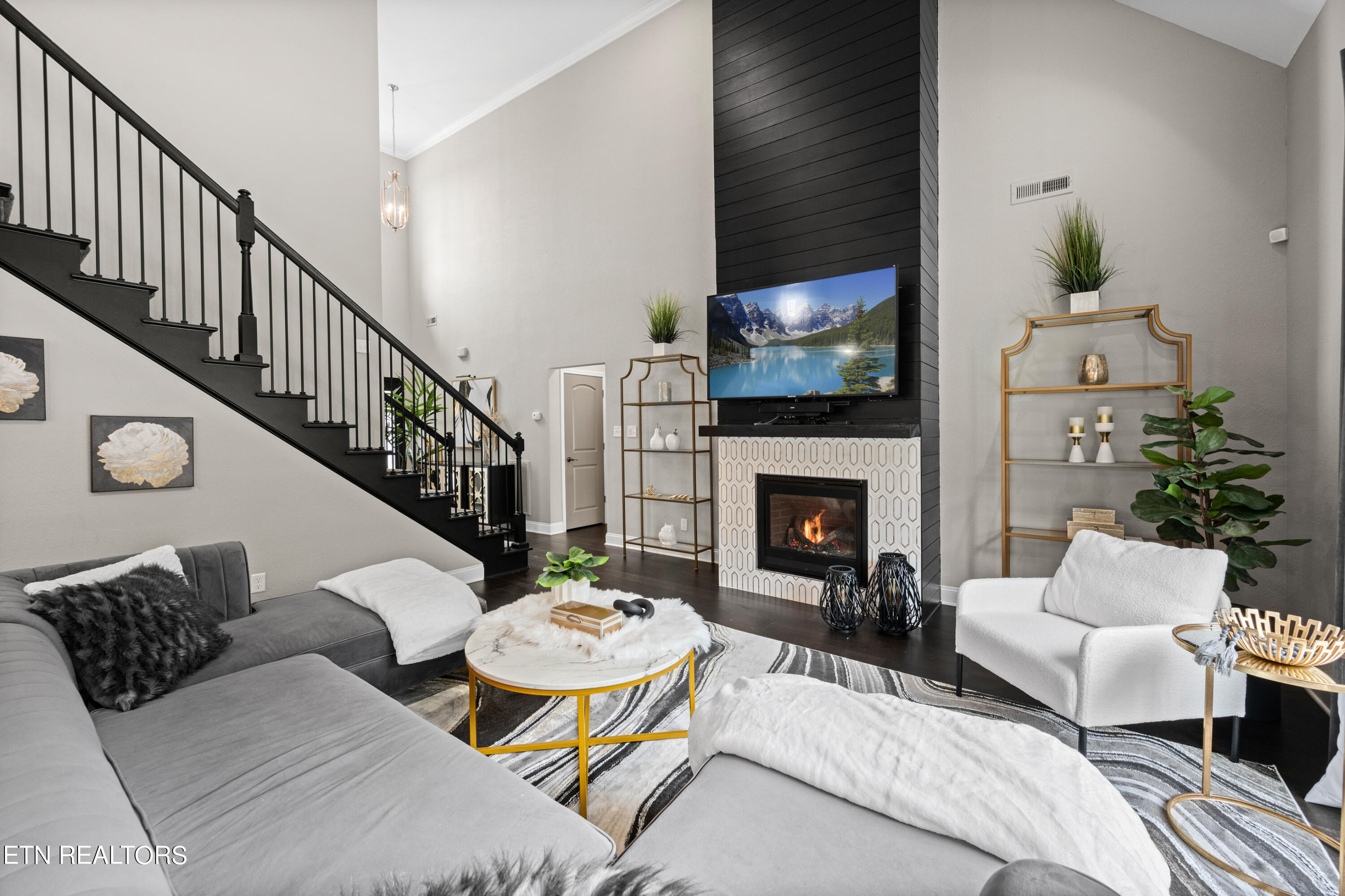 12017 Salt Creek Lane