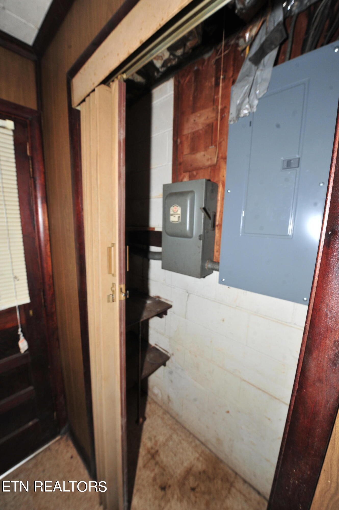 2804 Barber Hill Lane