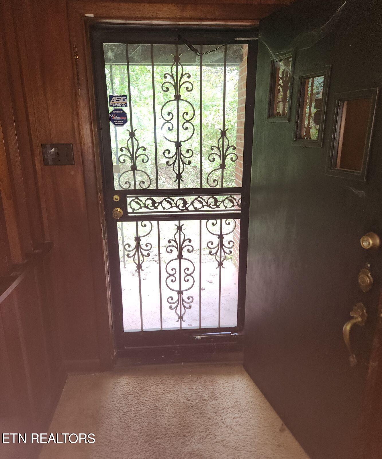 2804 Barber Hill Lane