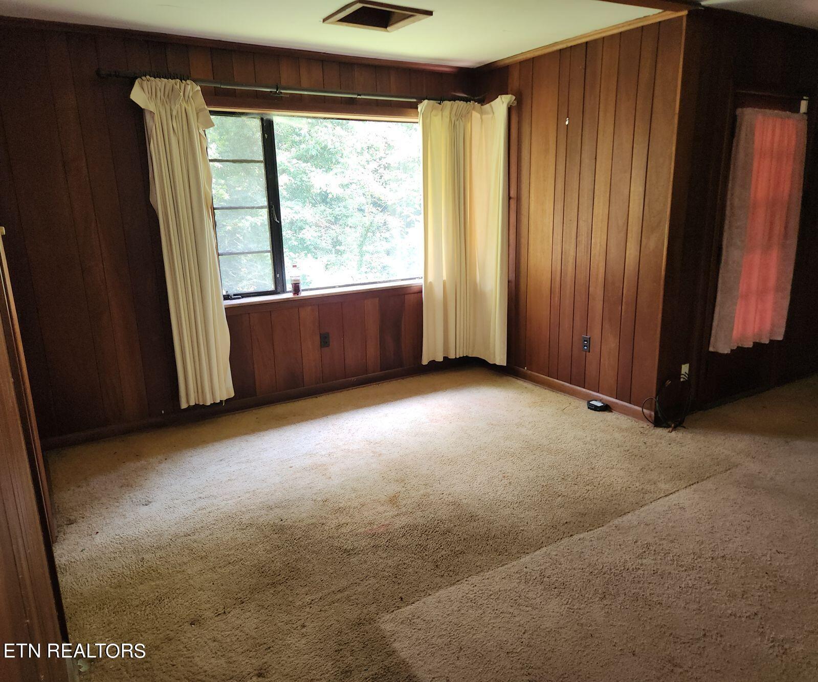 2804 Barber Hill Lane