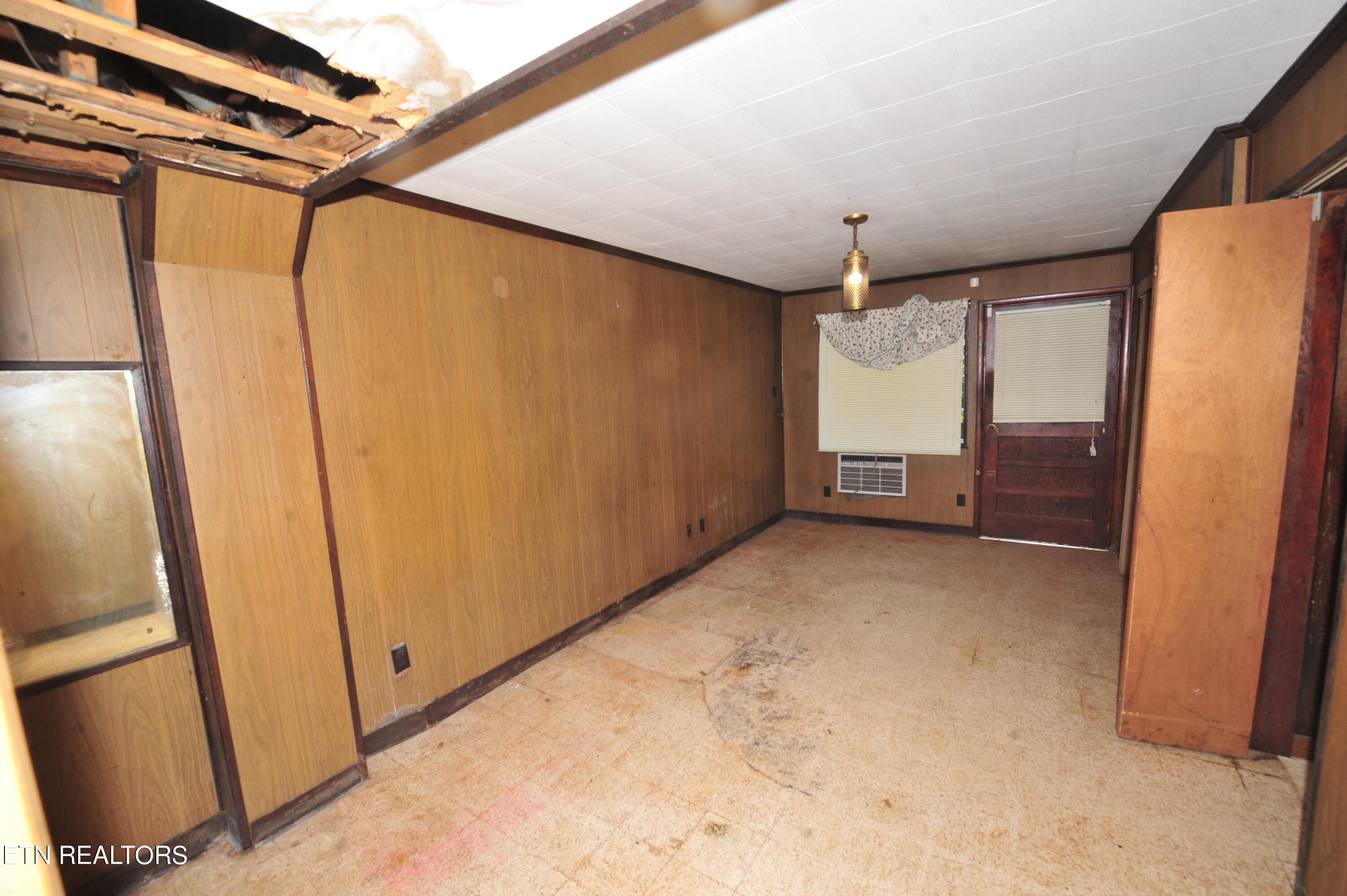 2804 Barber Hill Lane